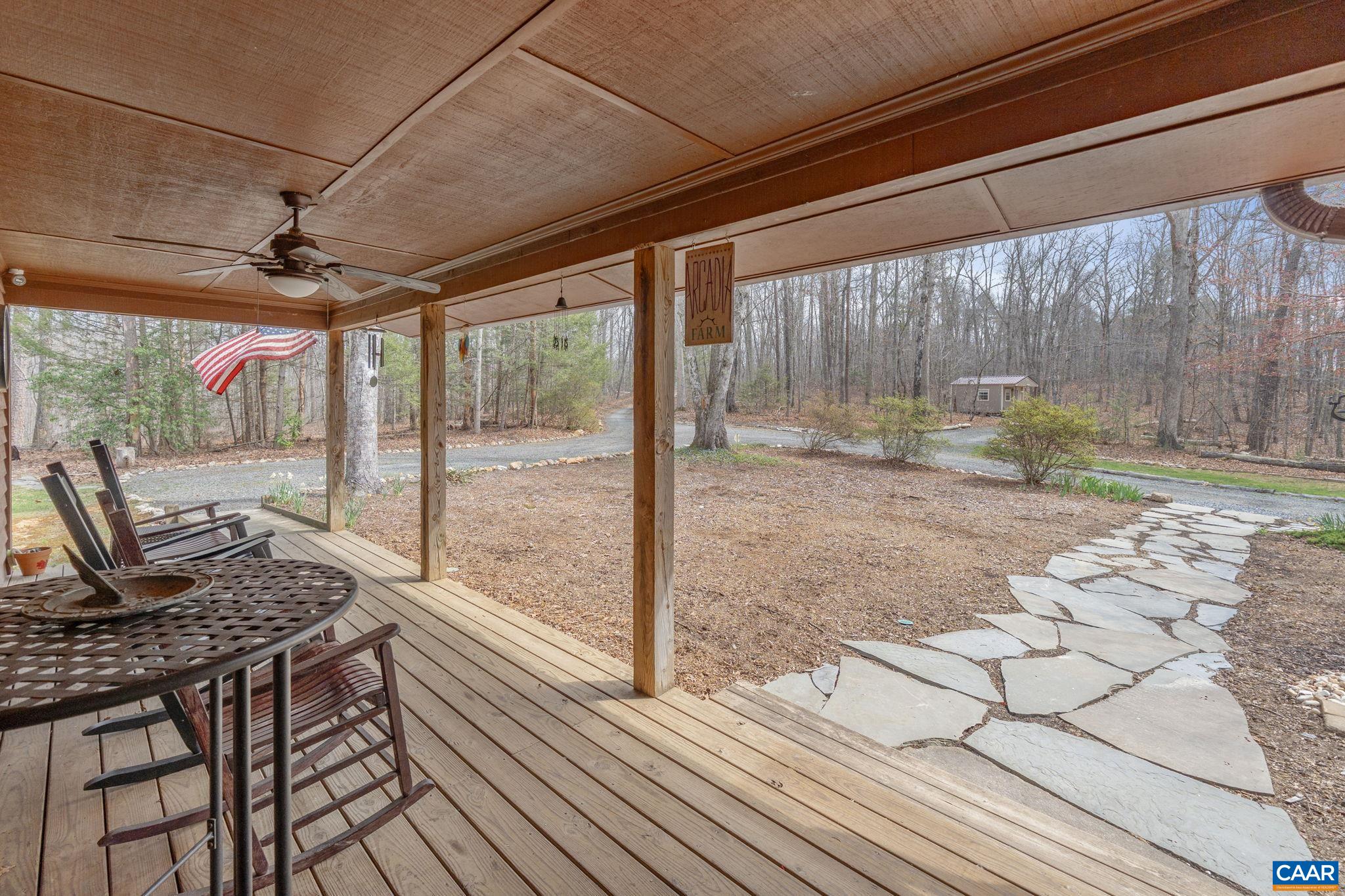 3205 POLECAT CREEK LN