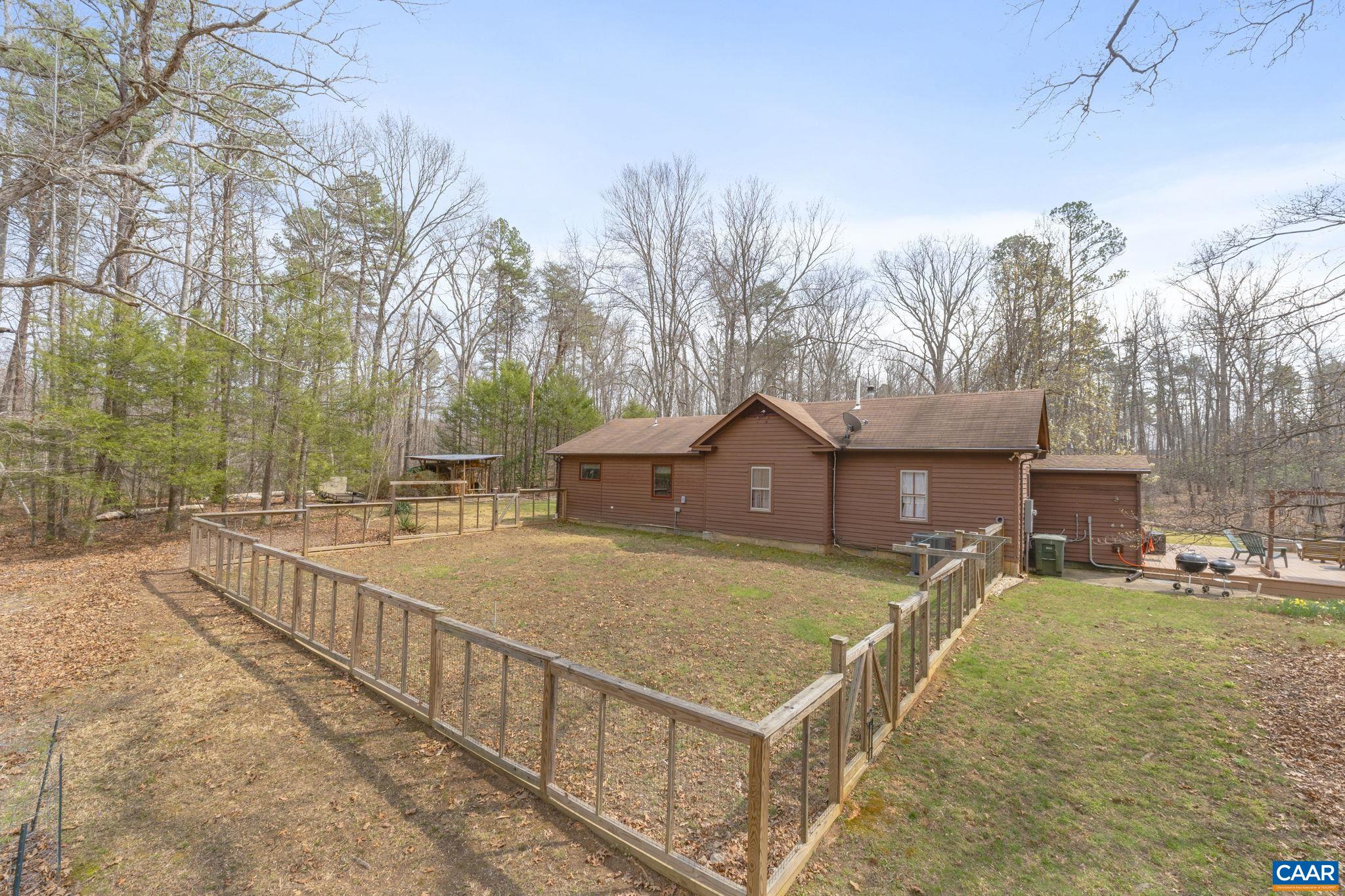 3205 POLECAT CREEK LN
