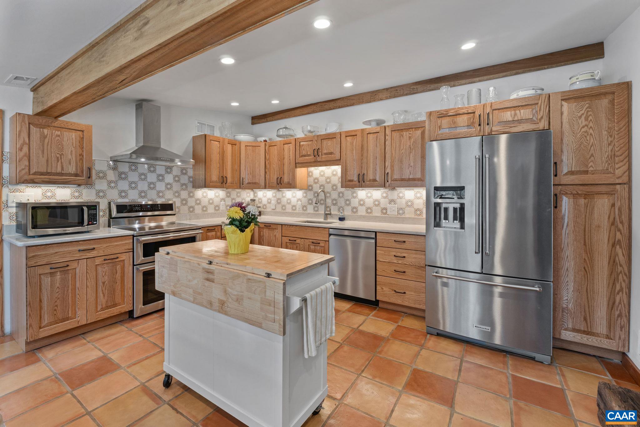 3205 POLECAT CREEK LN