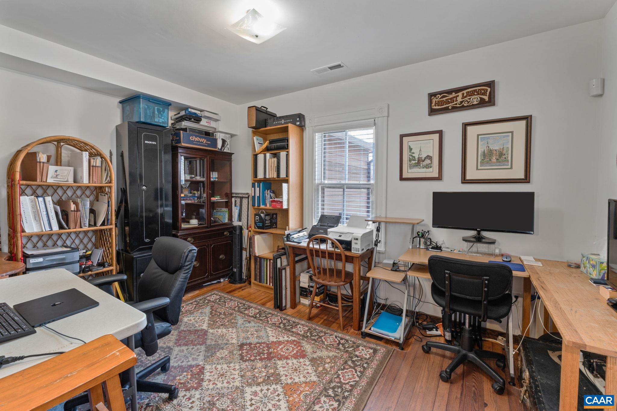 3205 POLECAT CREEK LN