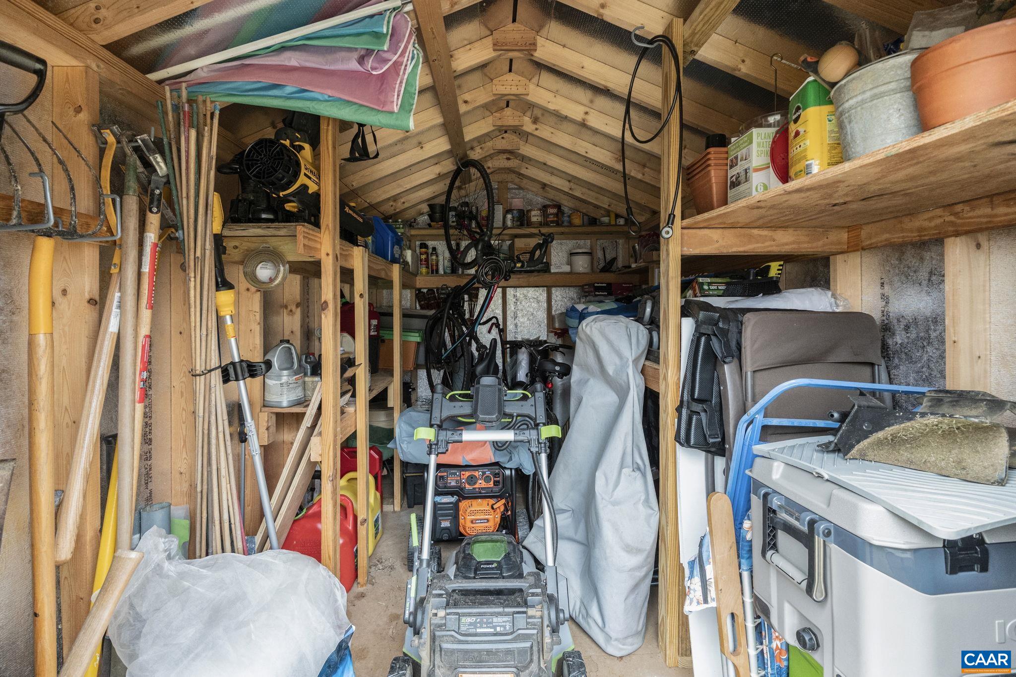 3205 POLECAT CREEK LN