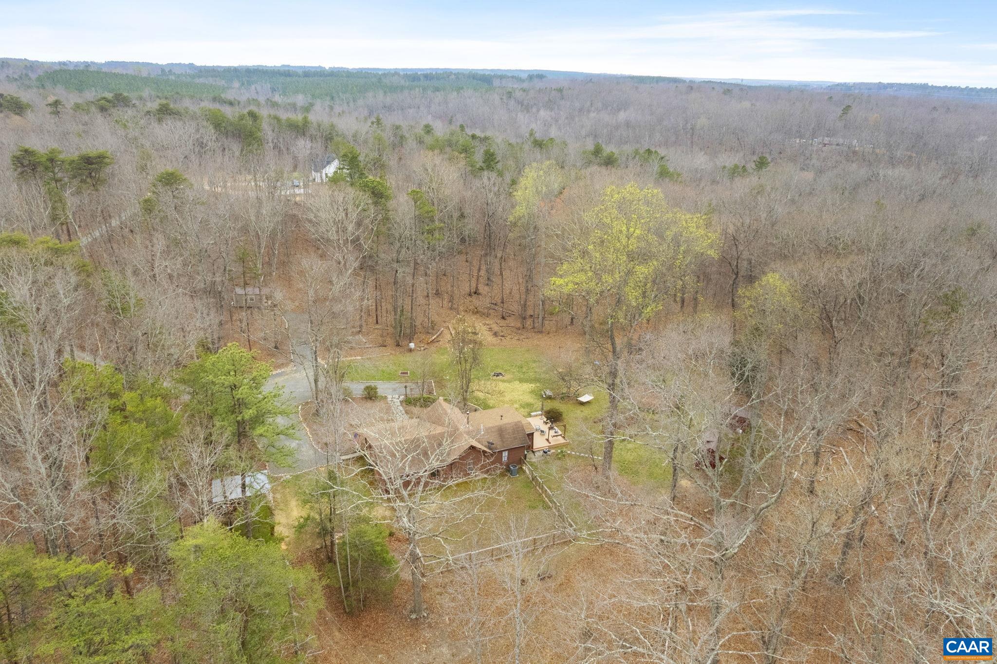 3205 POLECAT CREEK LN