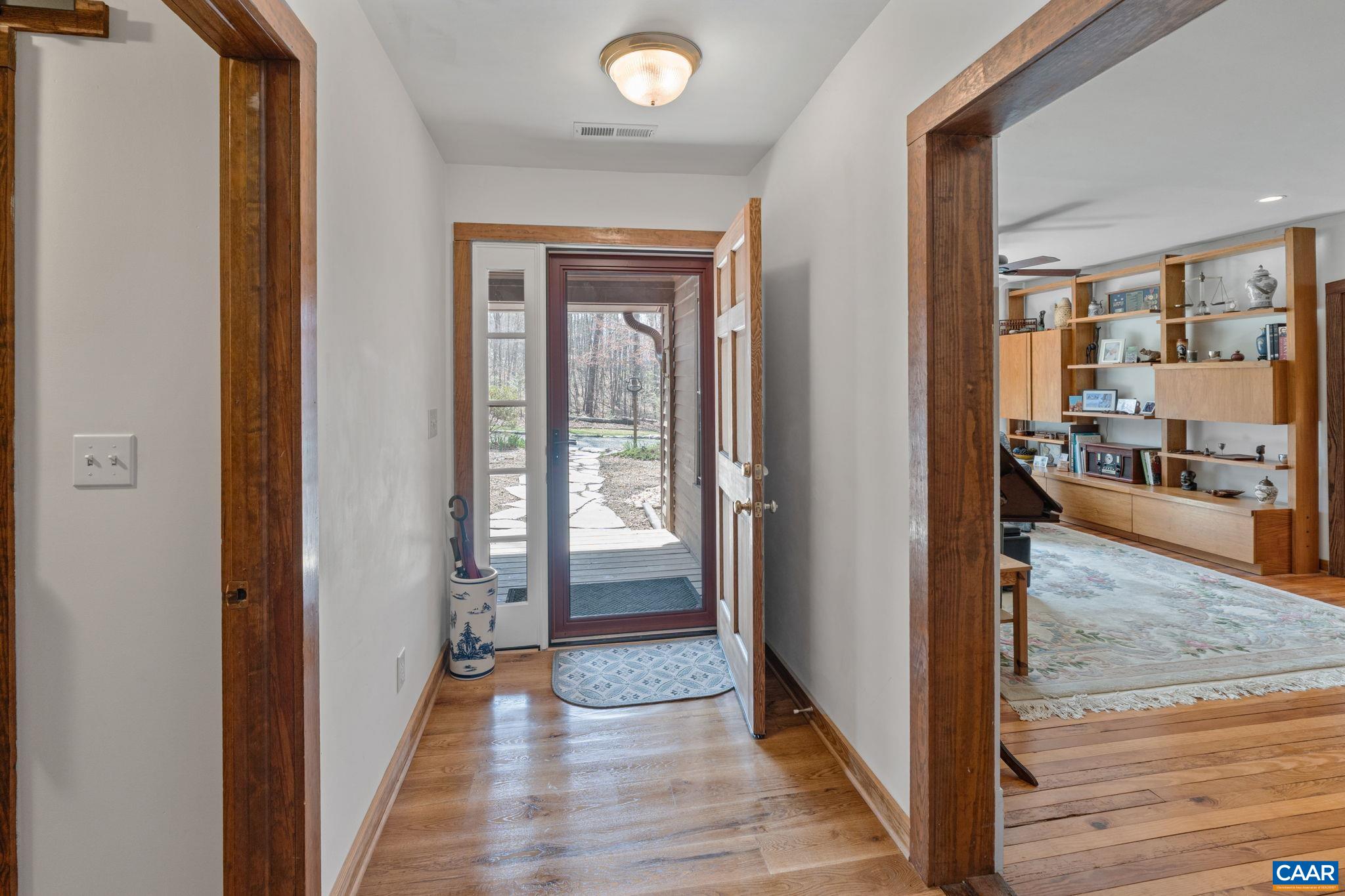 3205 POLECAT CREEK LN