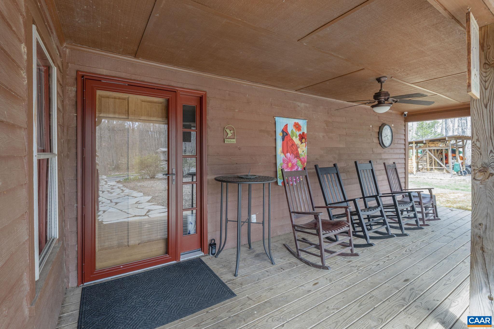 3205 POLECAT CREEK LN