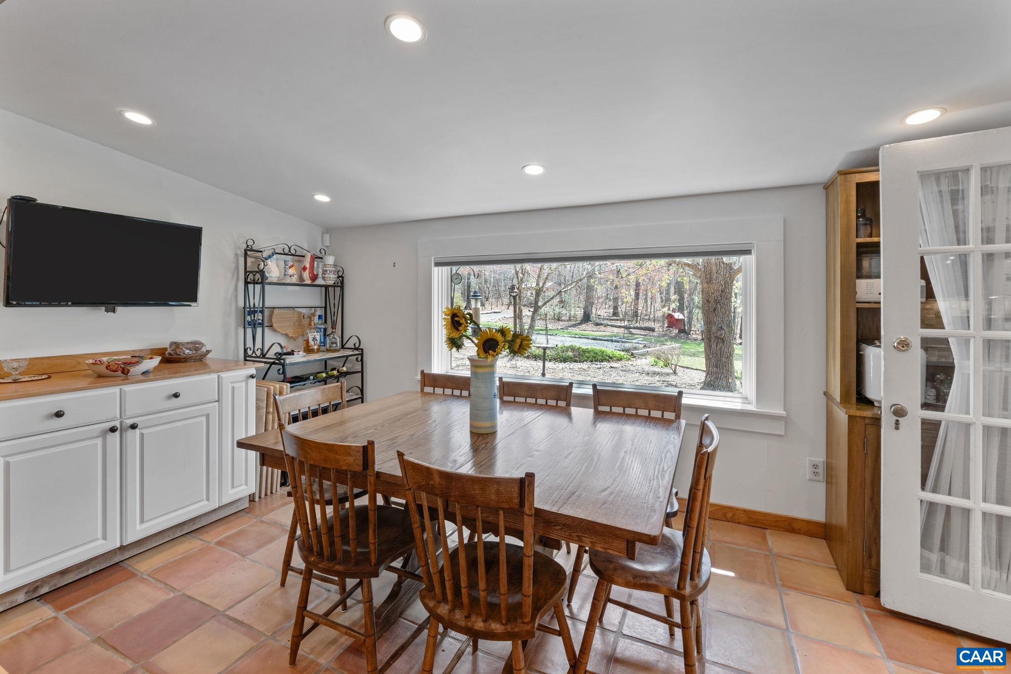 3205 POLECAT CREEK LN