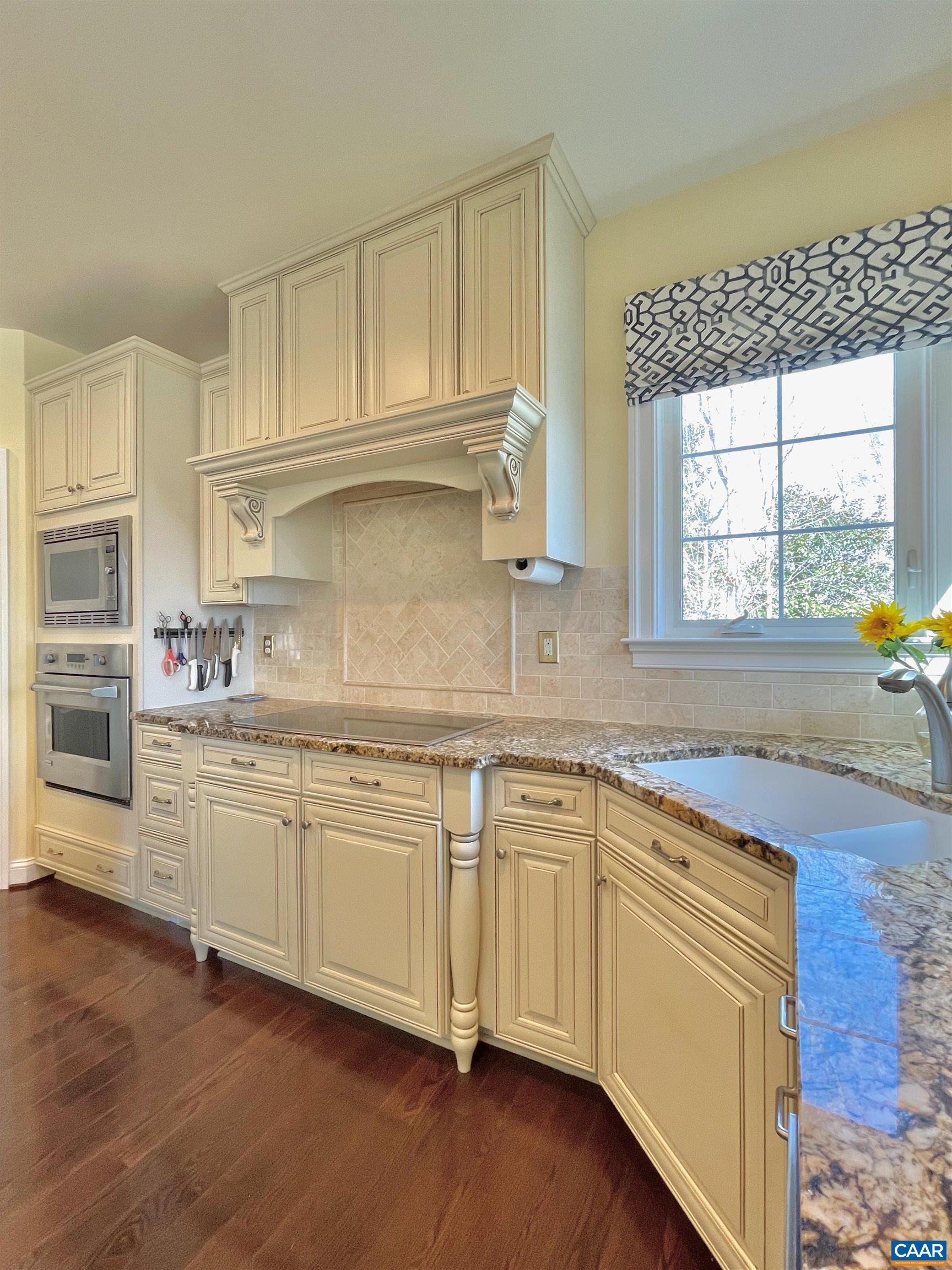 2084 PIPER WAY