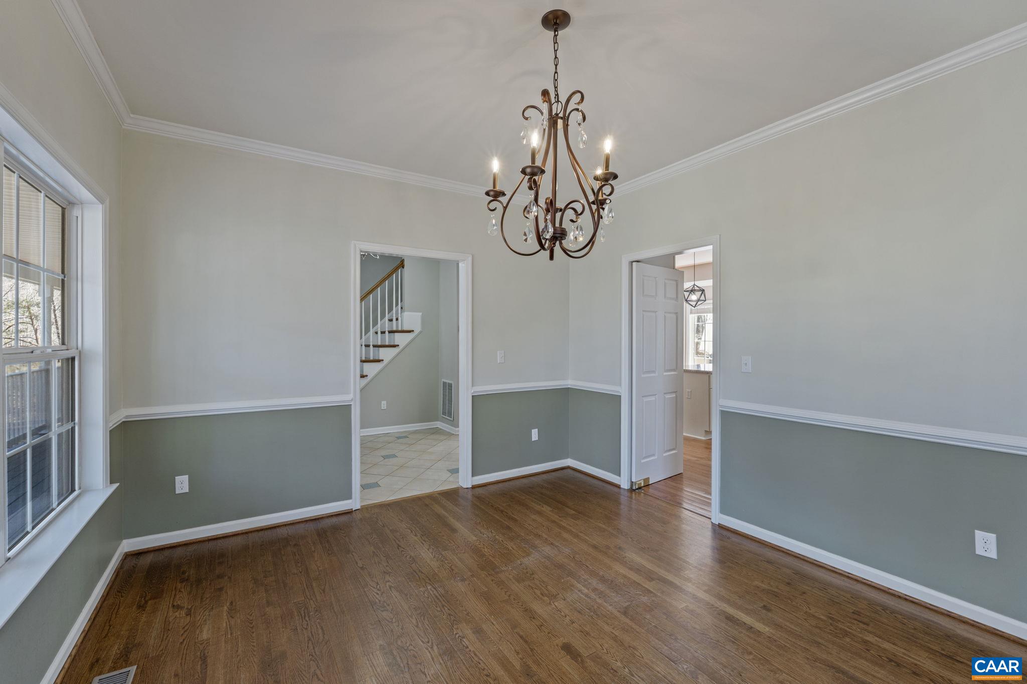 442 W ROSEWOOD DR