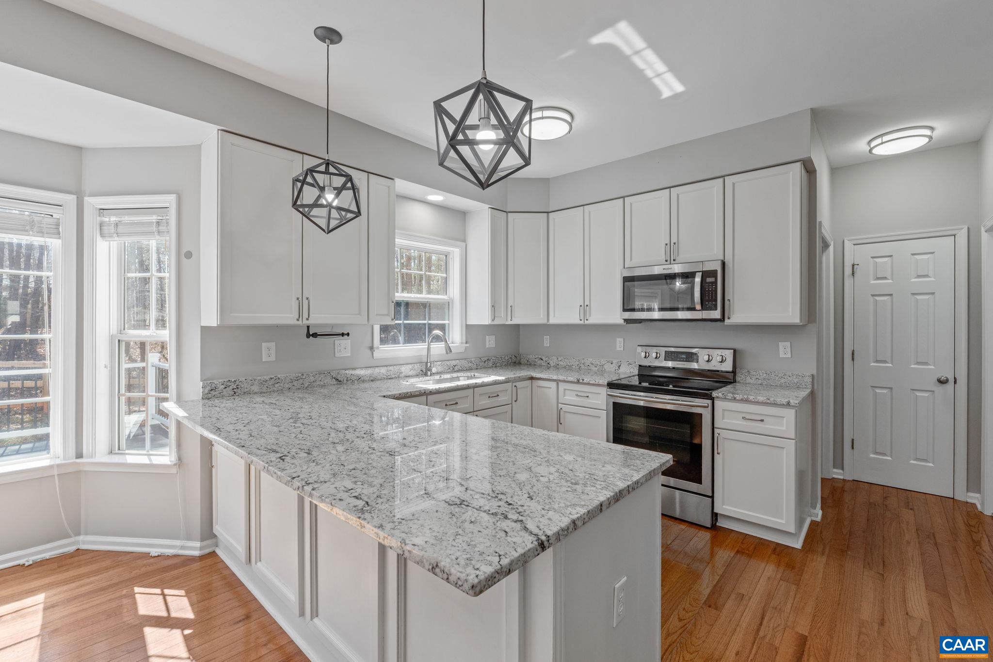 442 W ROSEWOOD DR