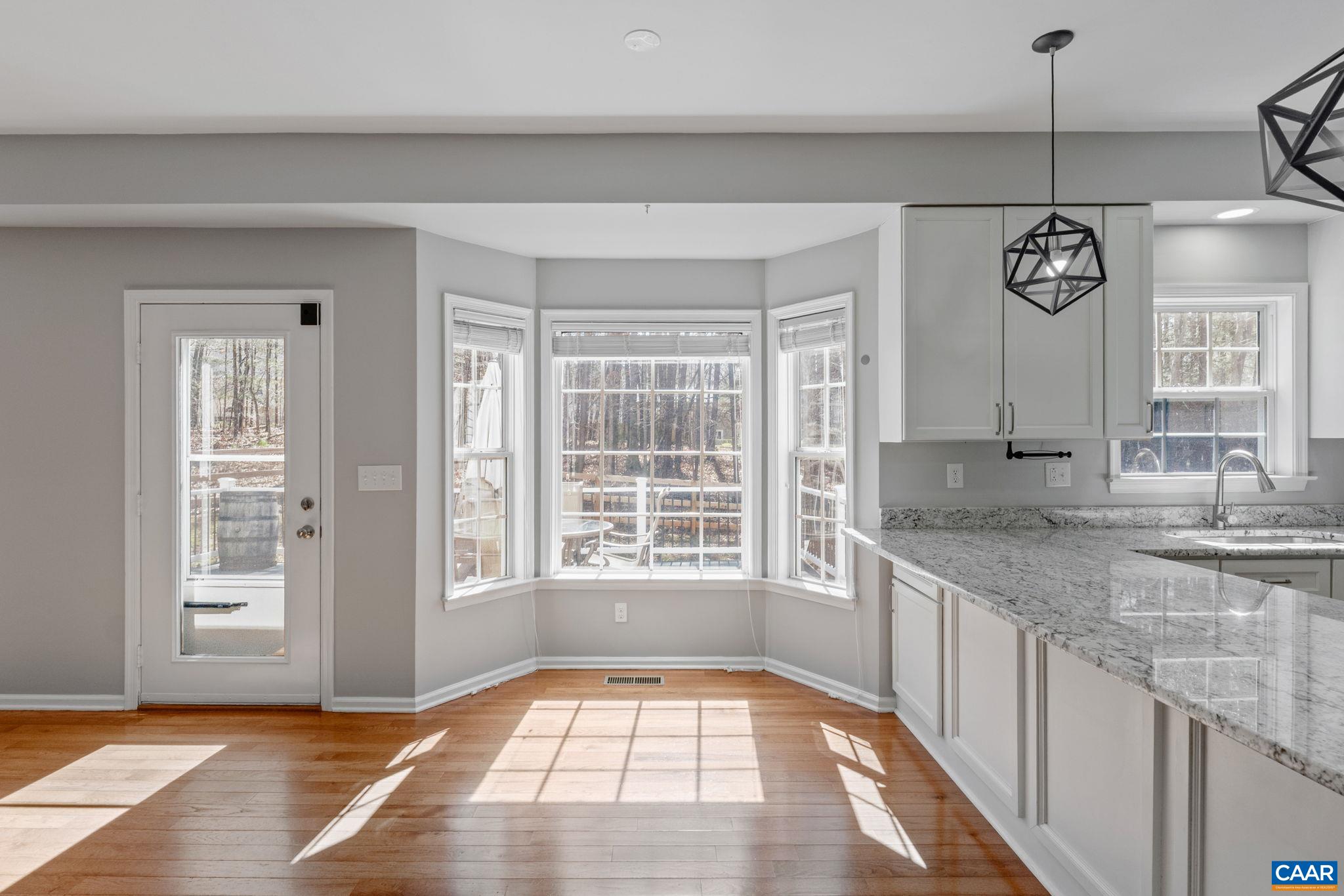 442 W ROSEWOOD DR