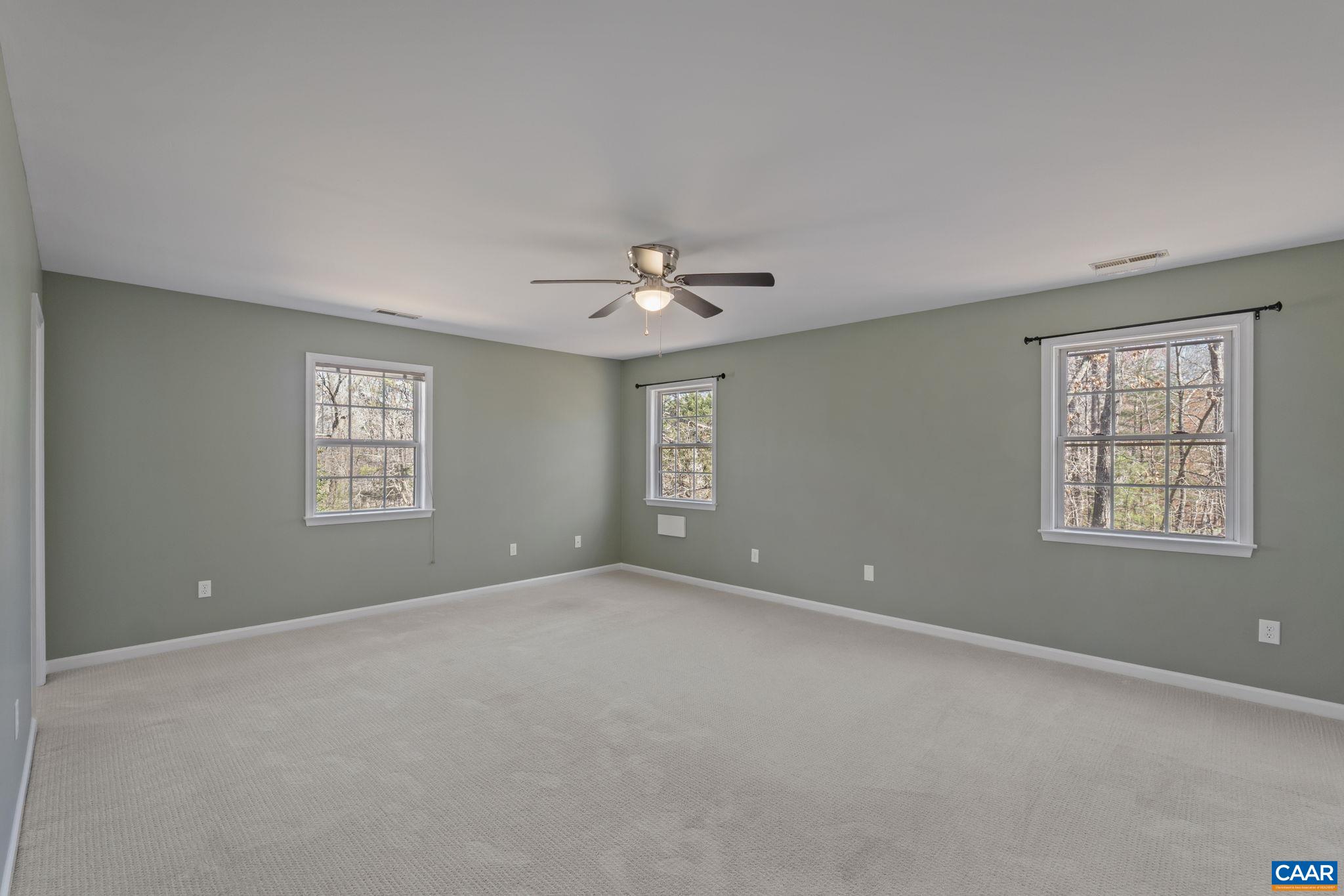442 W ROSEWOOD DR