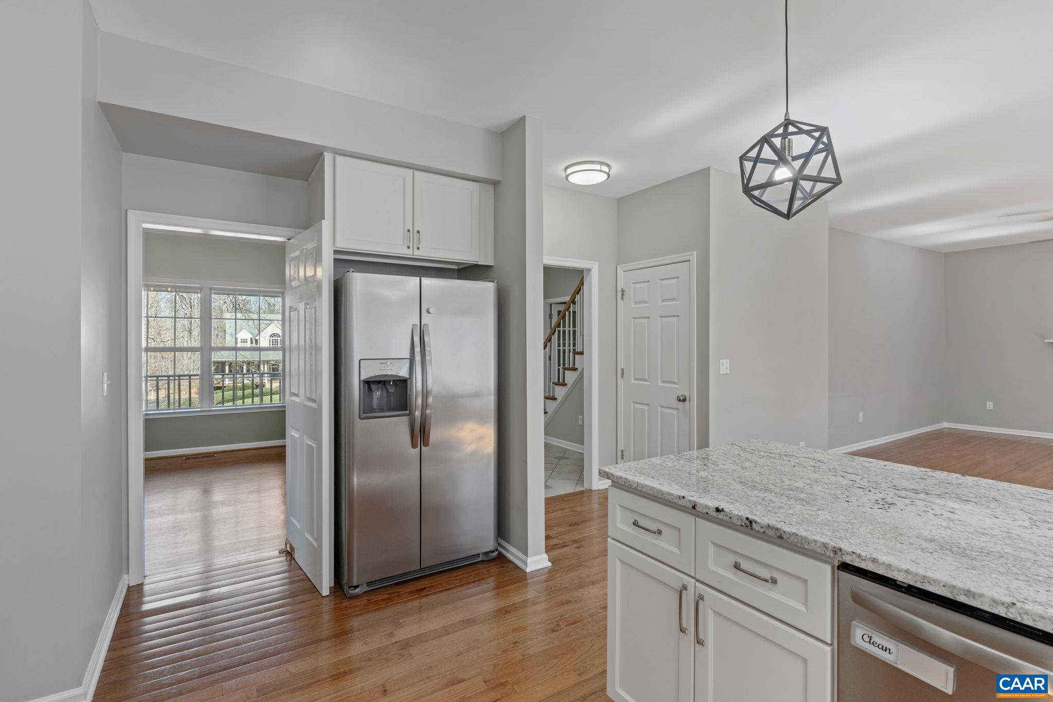 442 W ROSEWOOD DR