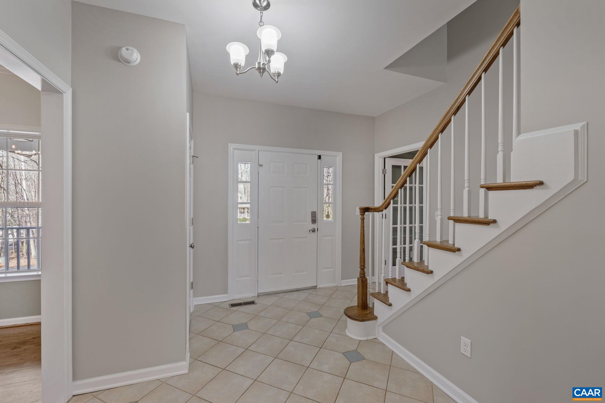 442 W ROSEWOOD DR