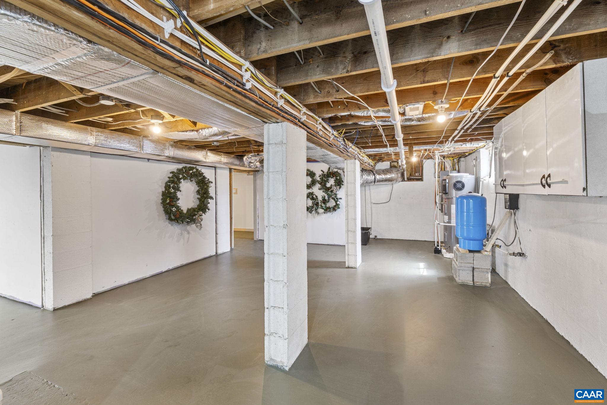 4941/4939 RICHMOND RD