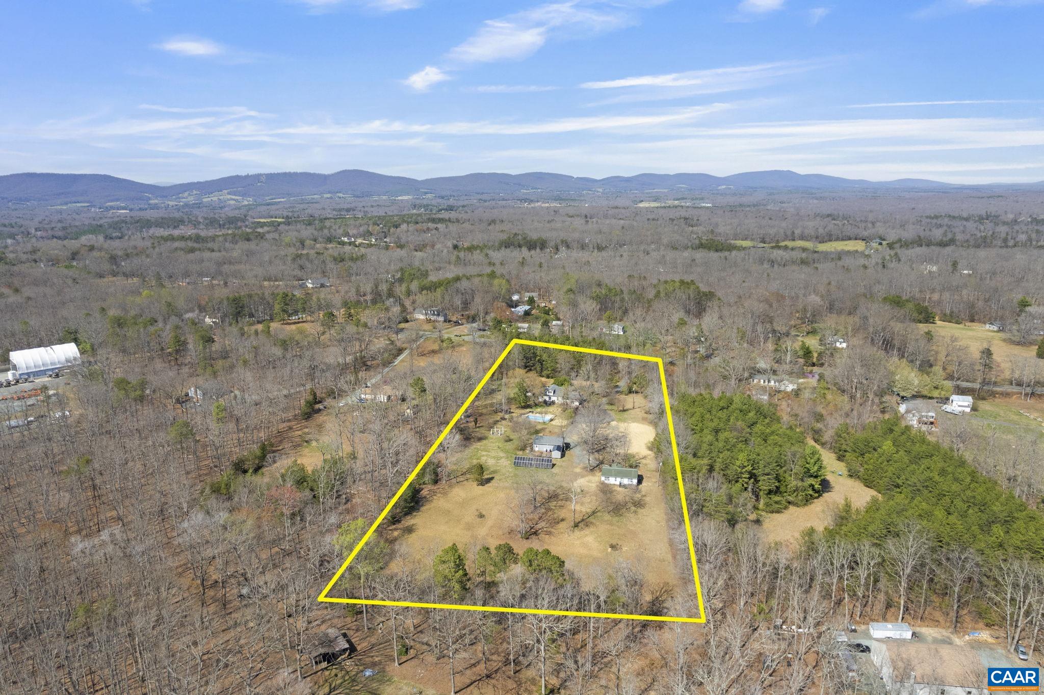 4941/4939 RICHMOND RD