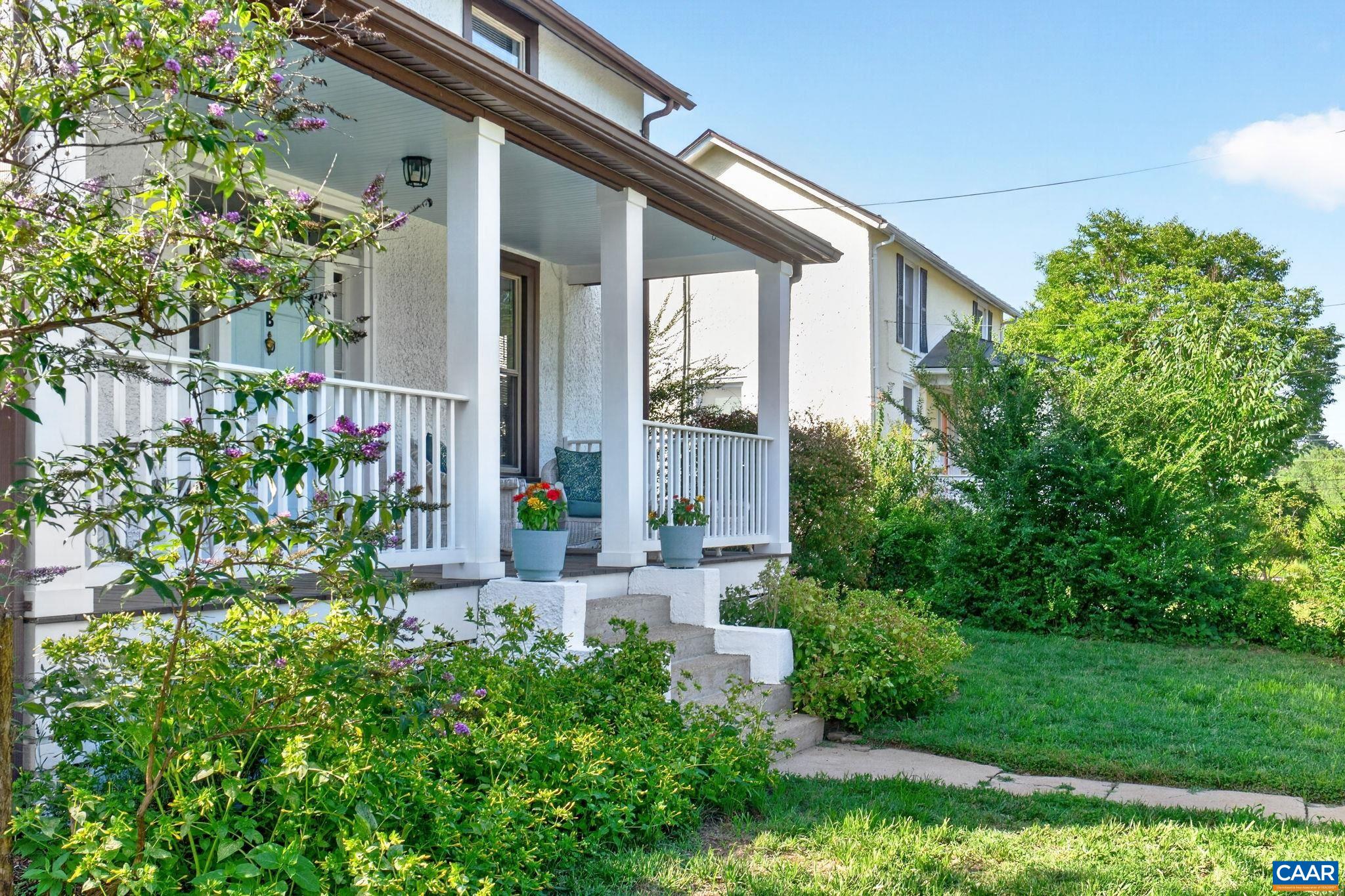 207 DOUGLAS AVE