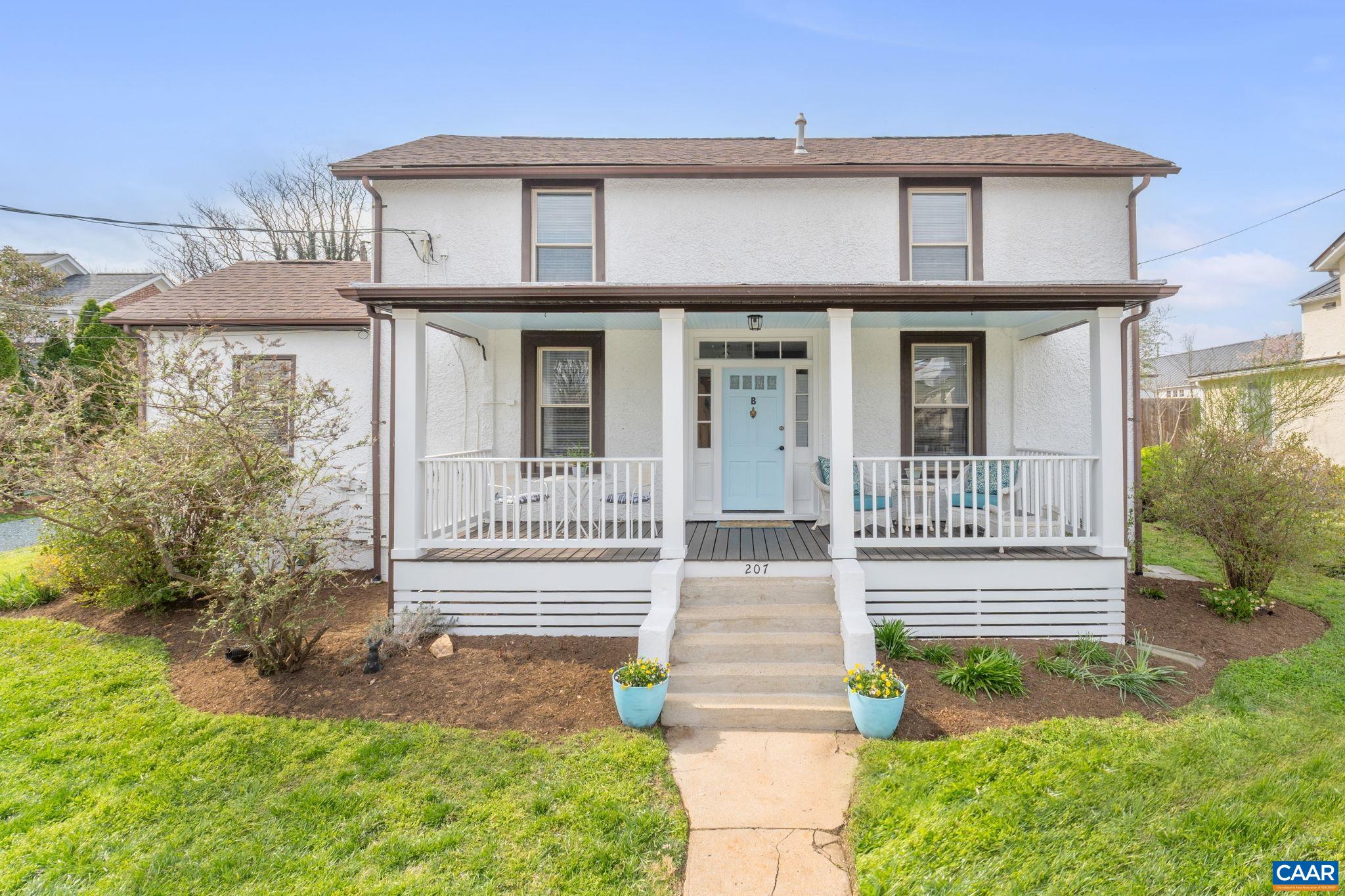 207 DOUGLAS AVE
