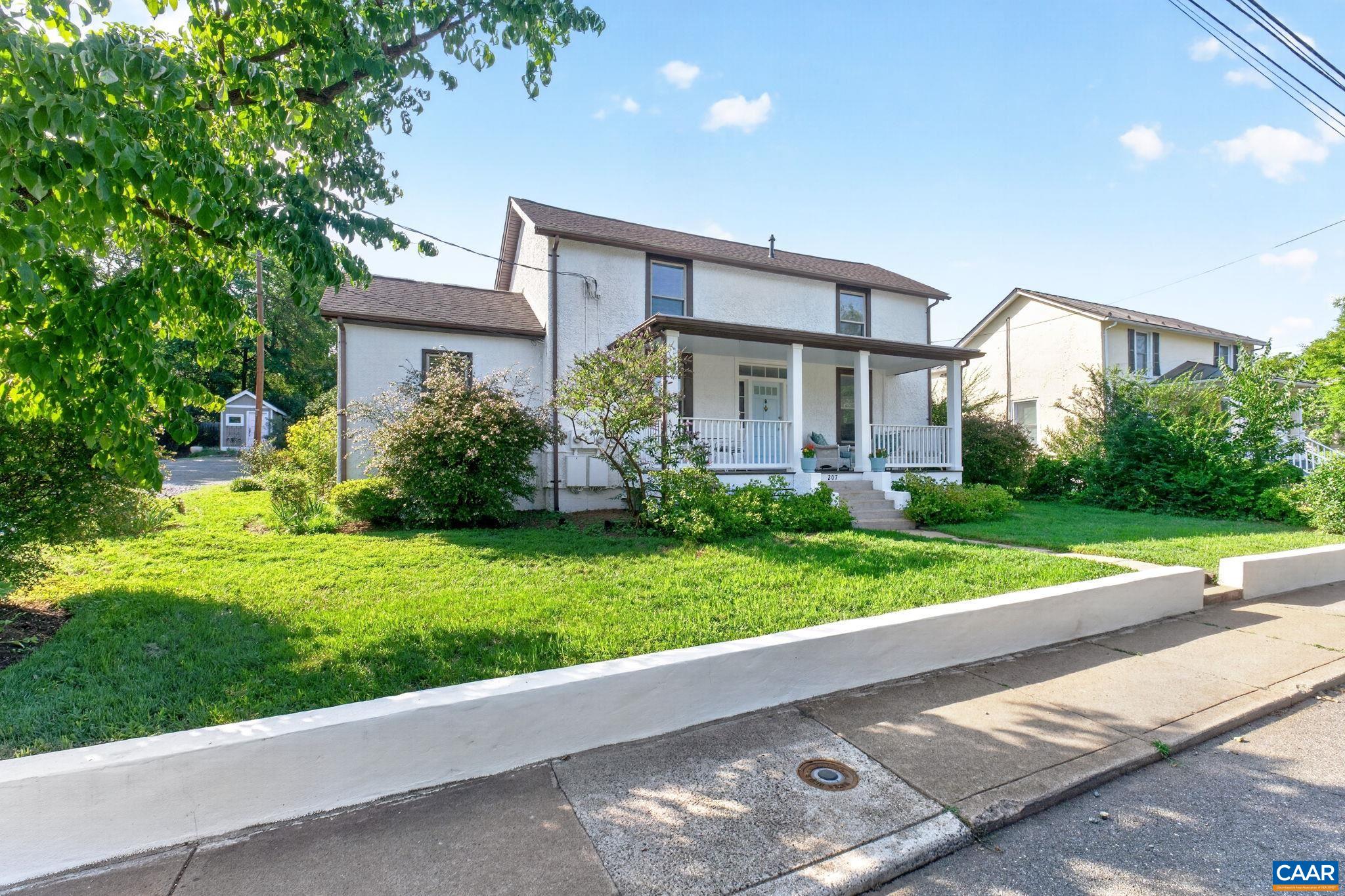 207 DOUGLAS AVE