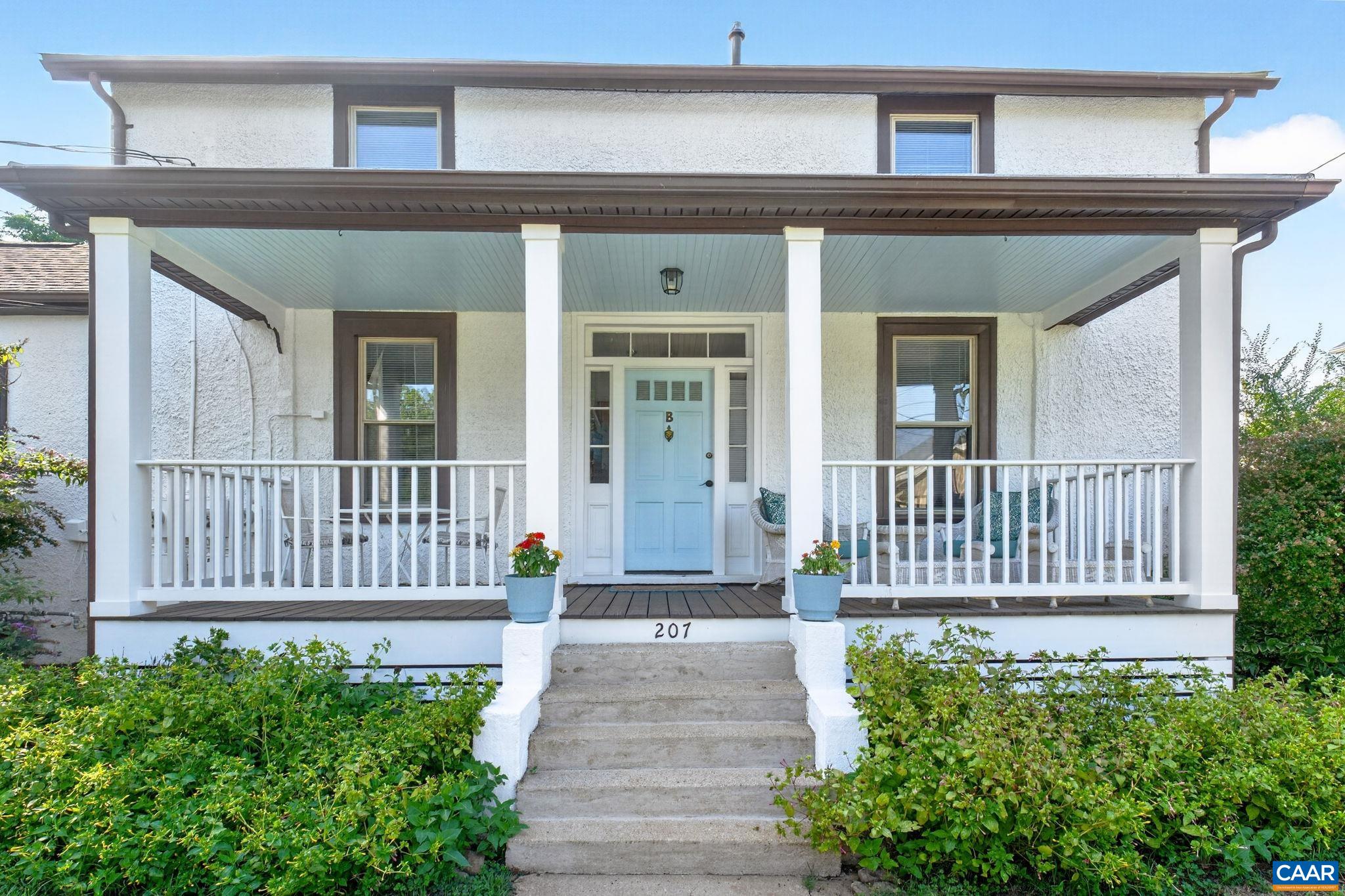 207 DOUGLAS AVE