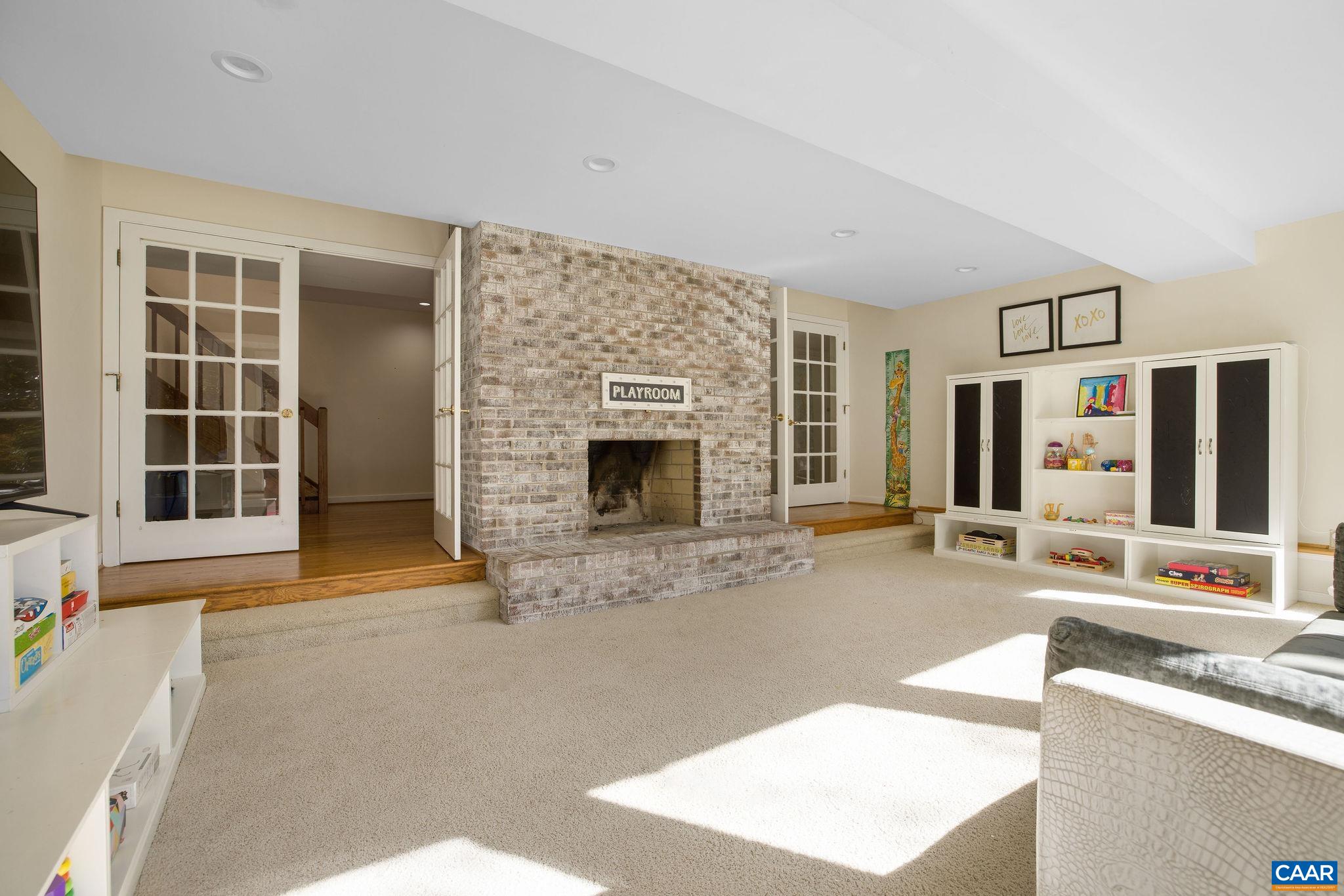 340 GRASSMERE RD