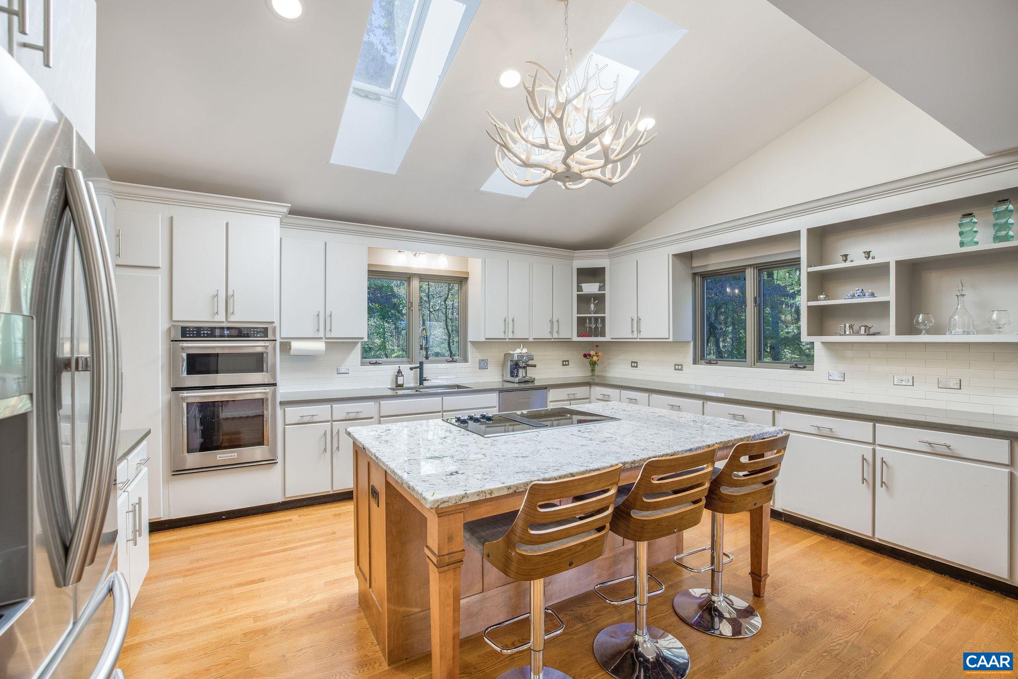 340 GRASSMERE RD
