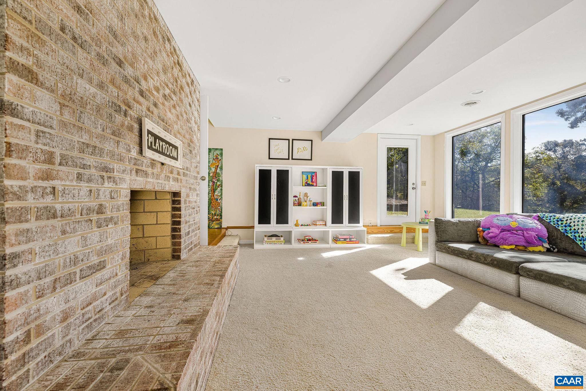 340 GRASSMERE RD