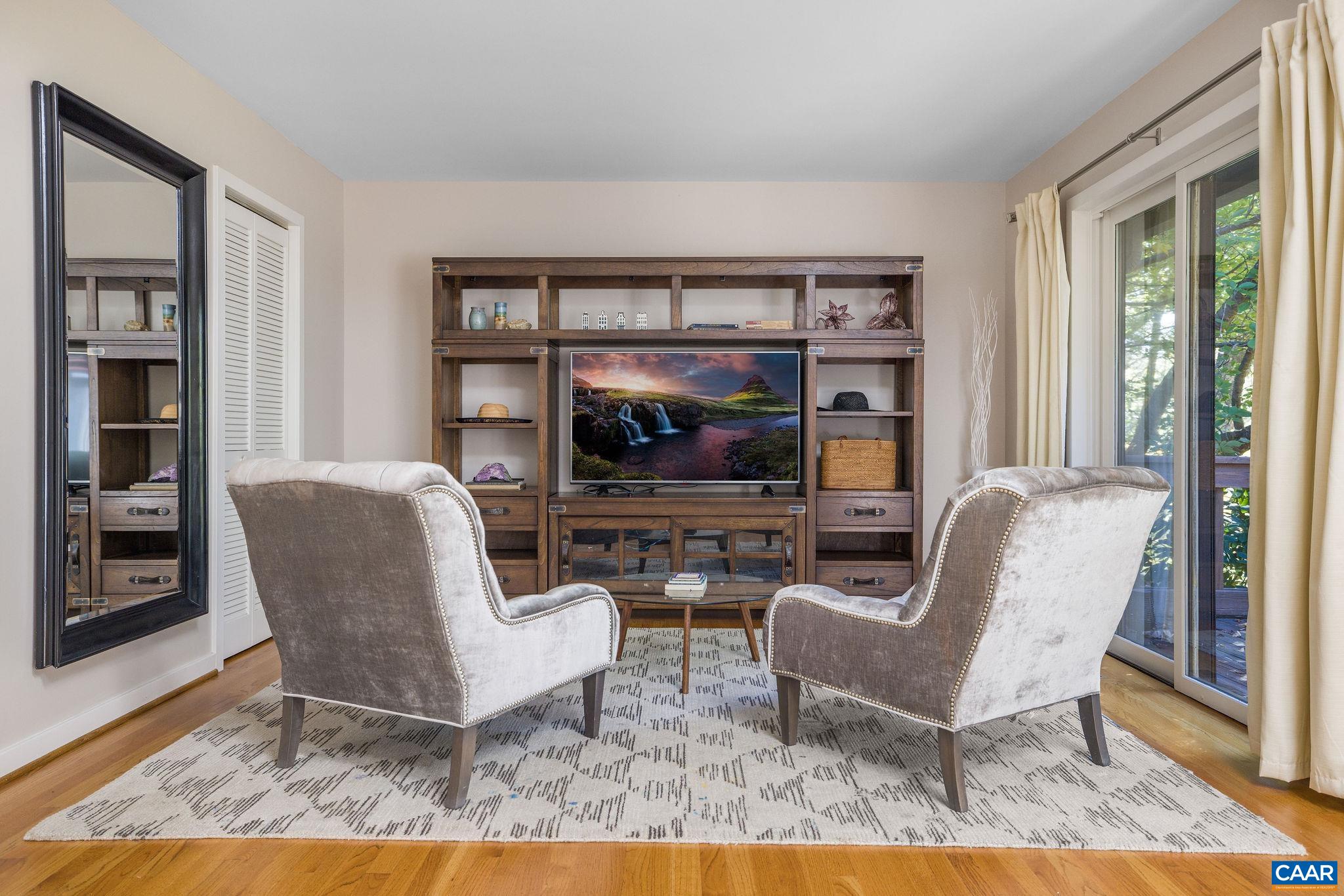340 GRASSMERE RD