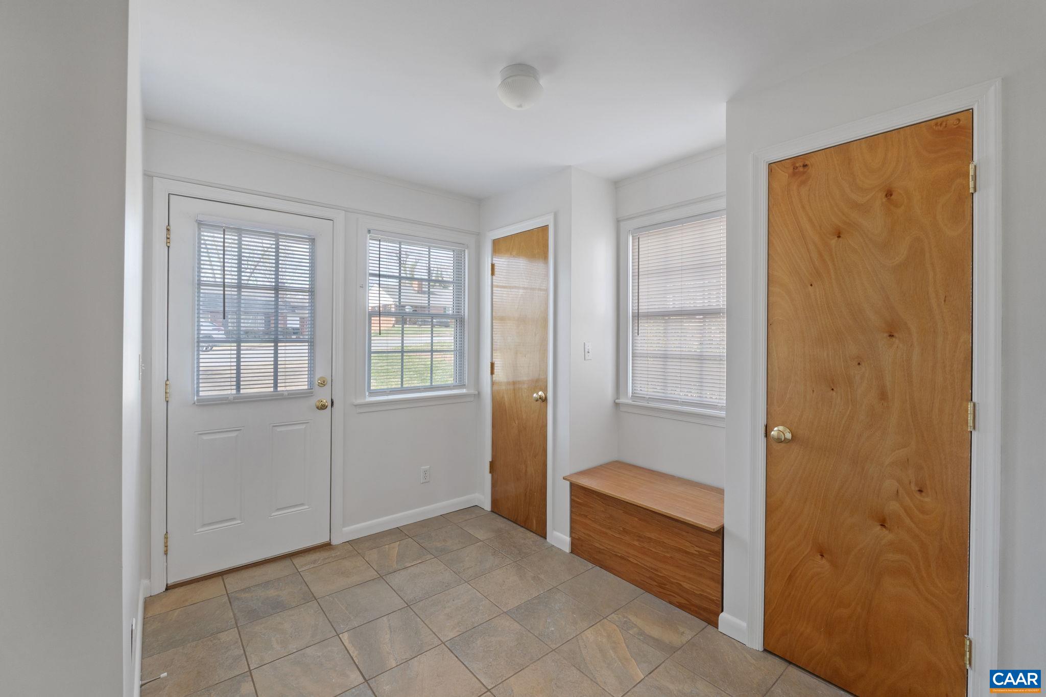 617 DAVIS AVE