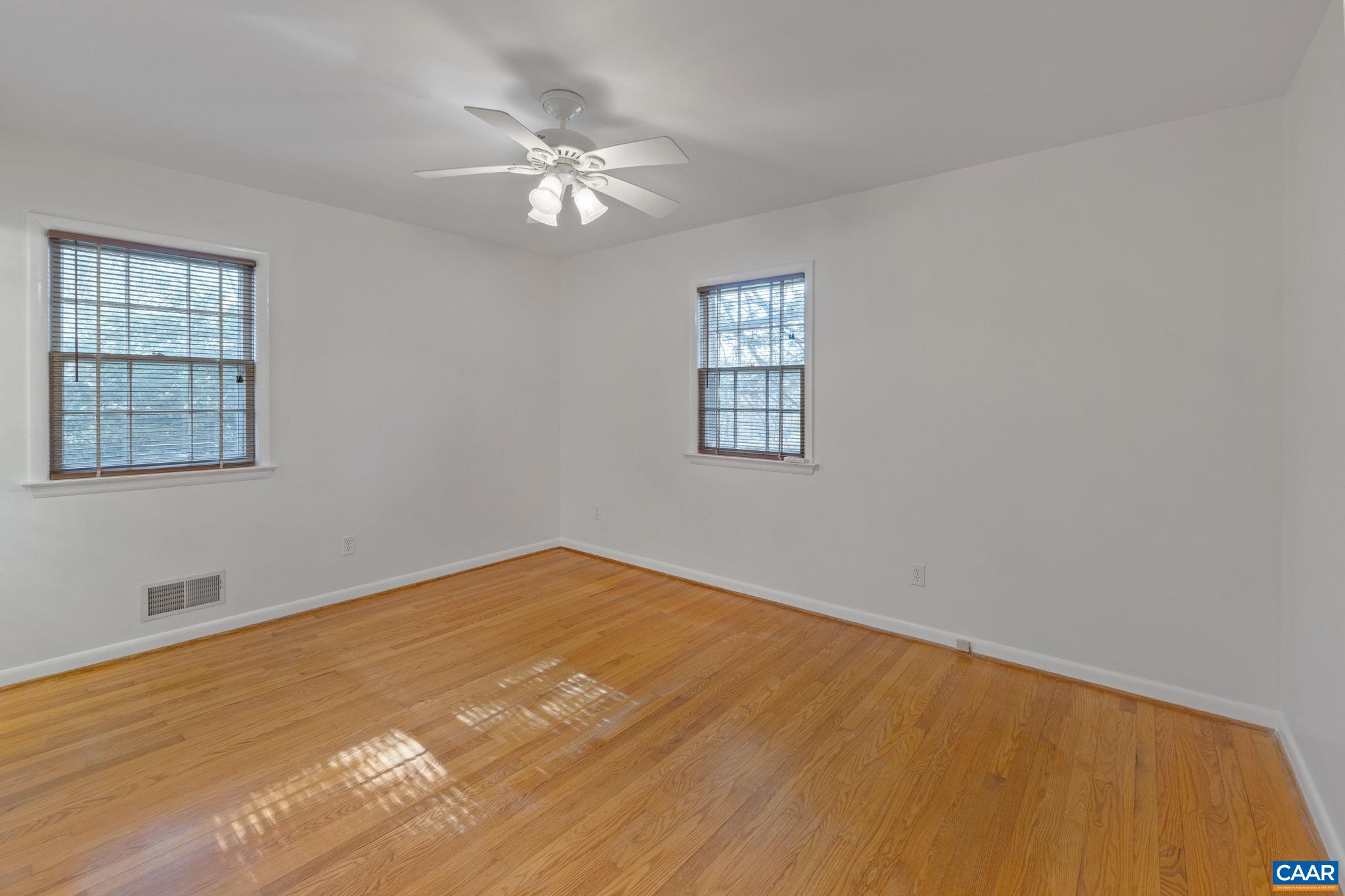 617 DAVIS AVE