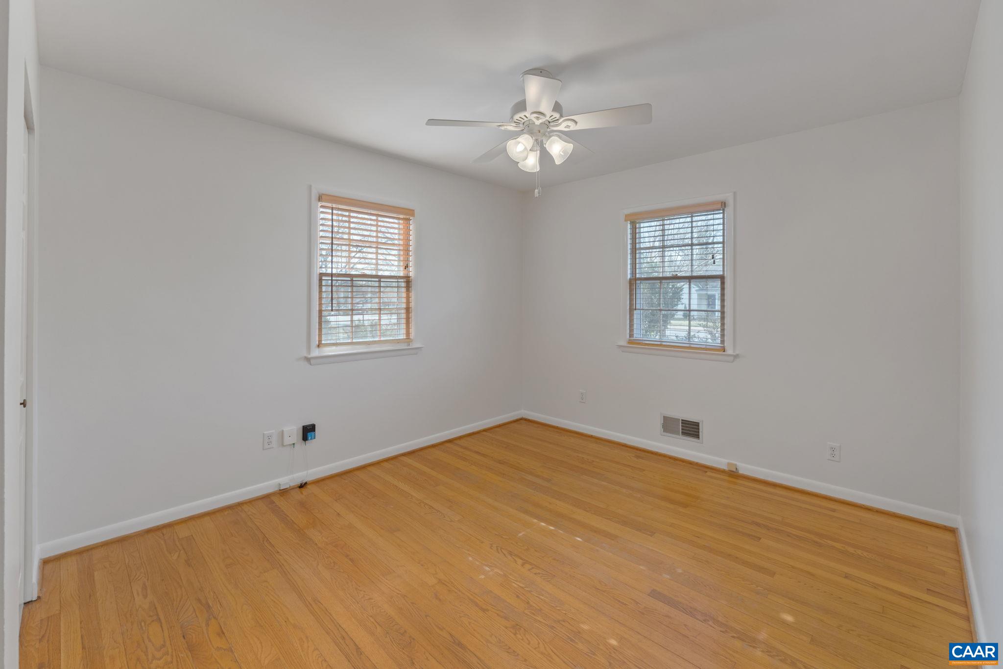 617 DAVIS AVE