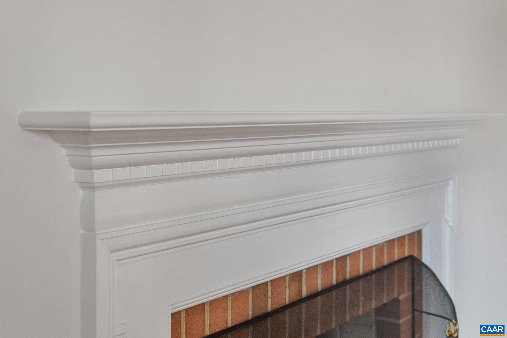 617 DAVIS AVE