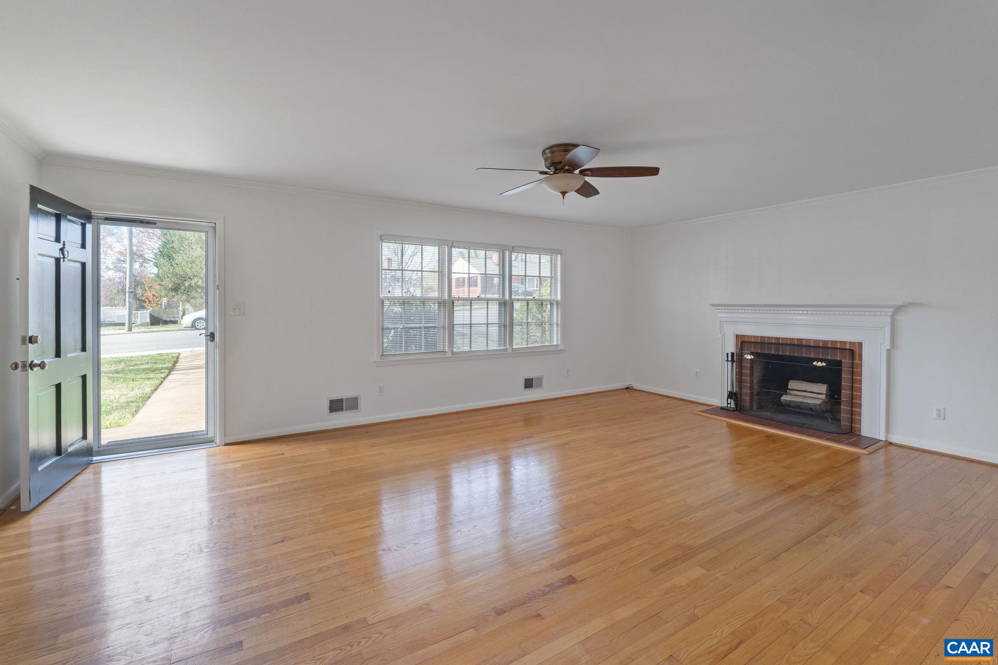 617 DAVIS AVE