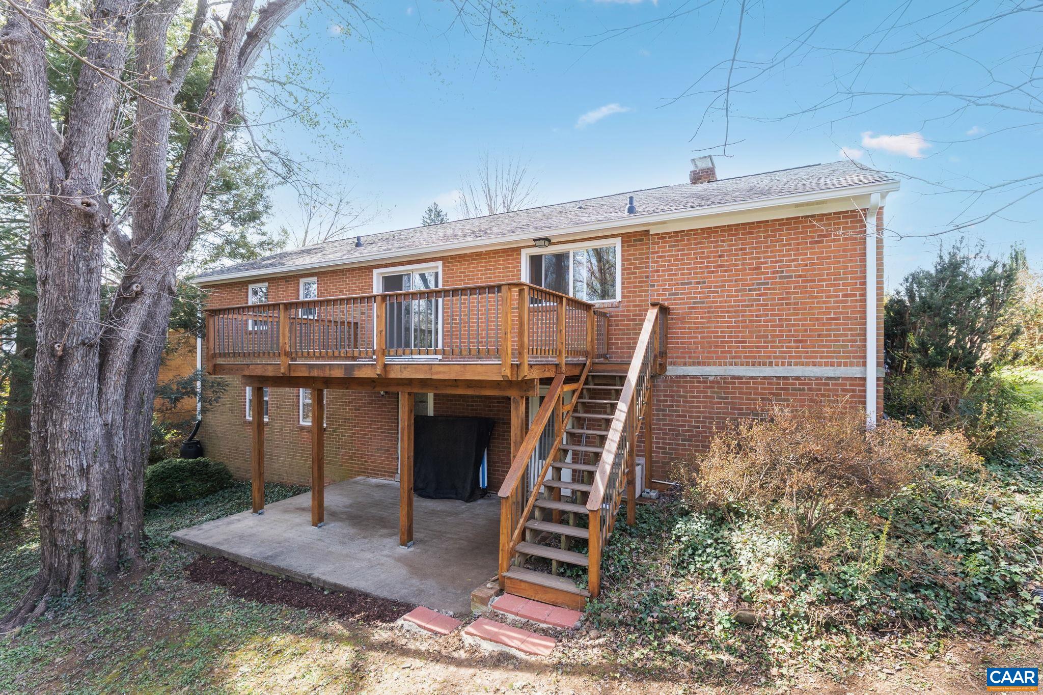 617 DAVIS AVE
