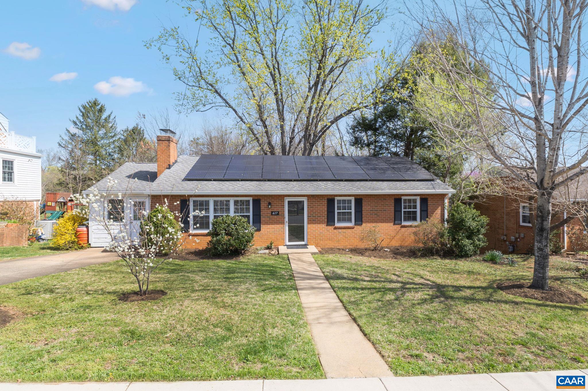 617 DAVIS AVE