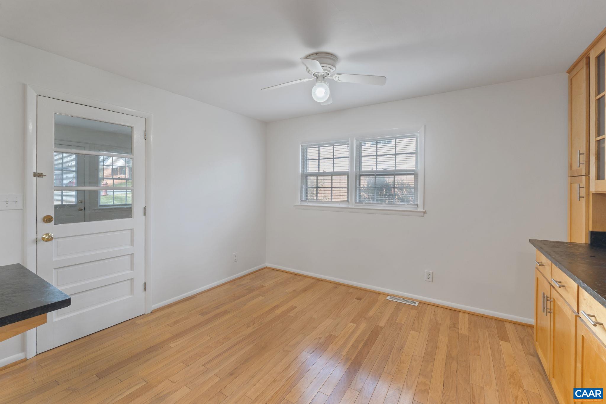 617 DAVIS AVE