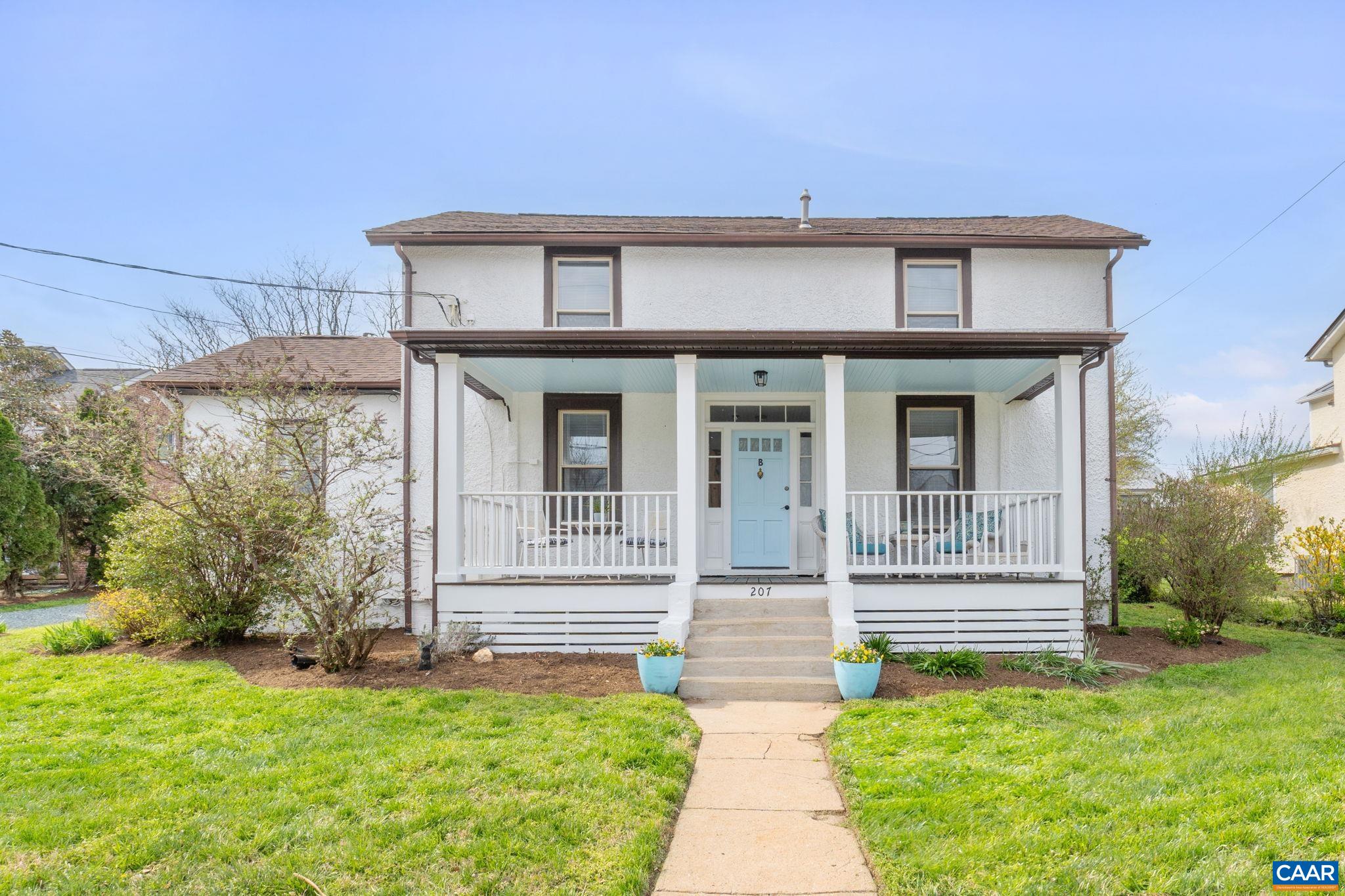 207 DOUGLAS AVE