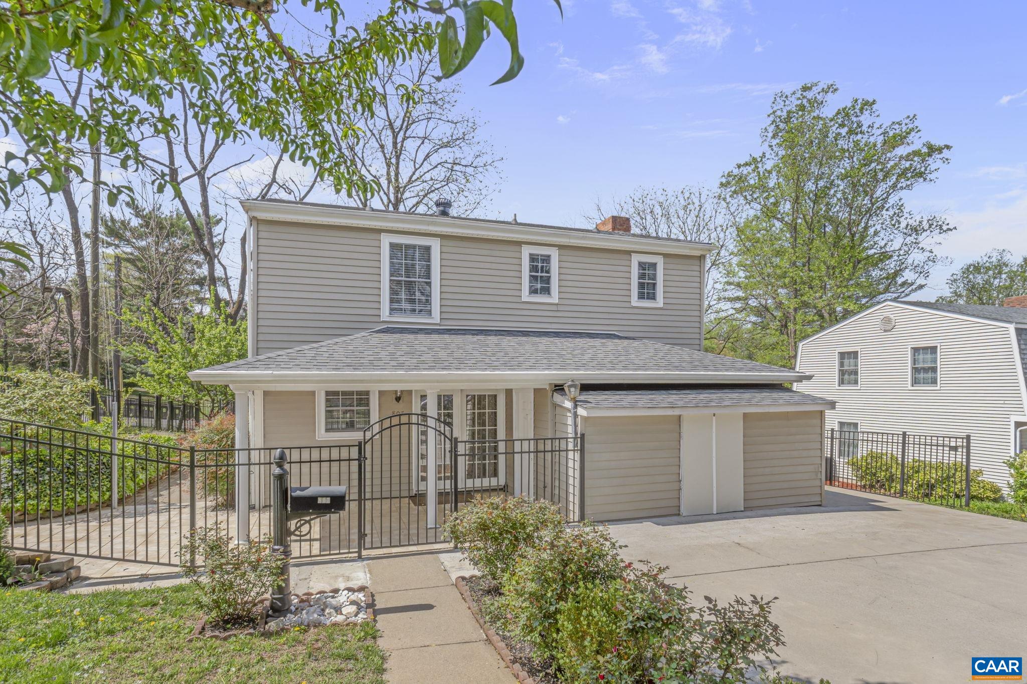 807 WATSON AVE