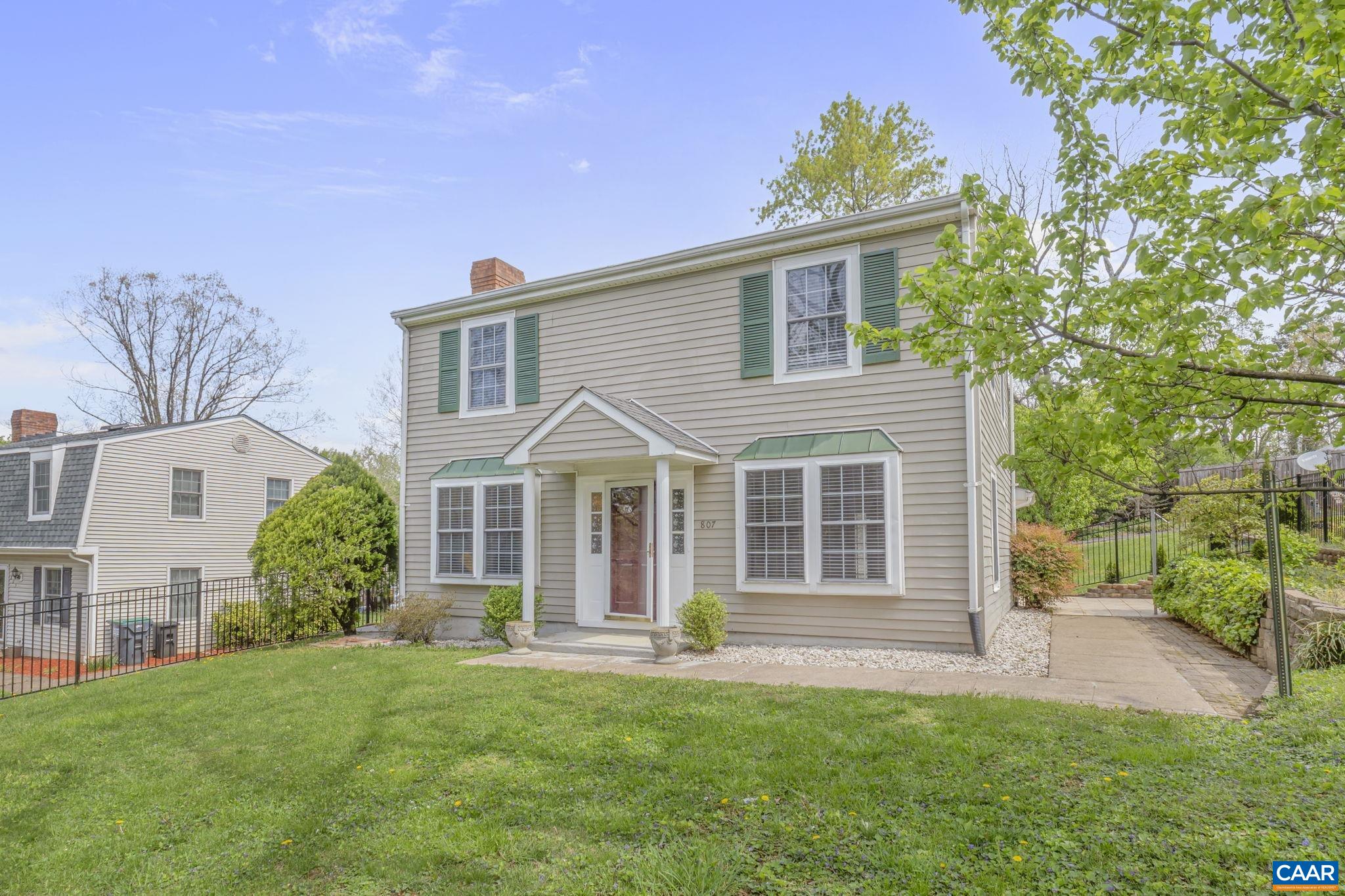 807 WATSON AVE