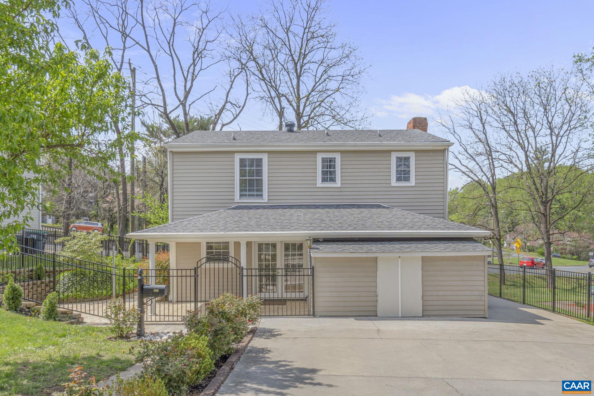 807 WATSON AVE