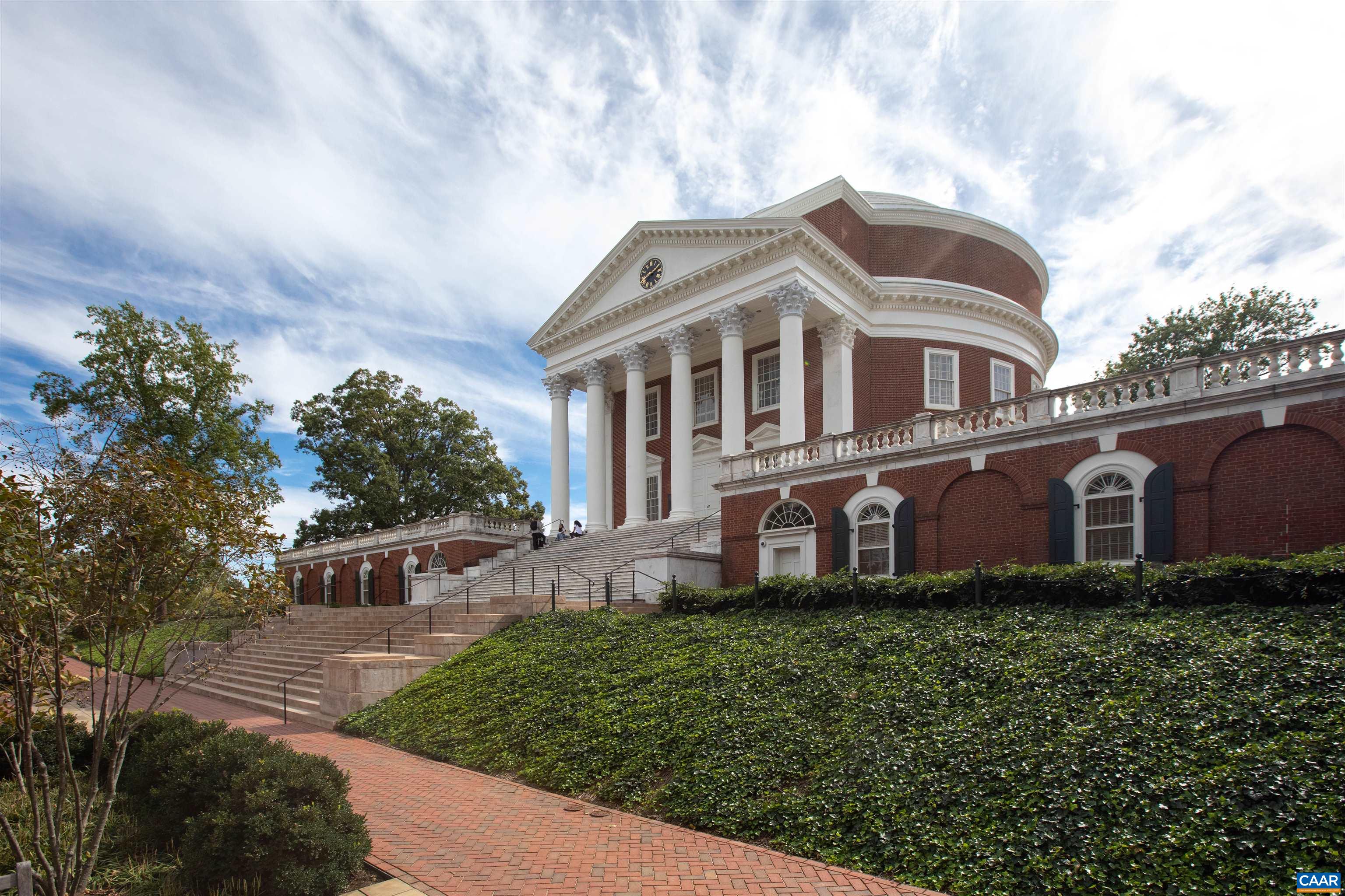 735 WALKER SQ Unit: 2A