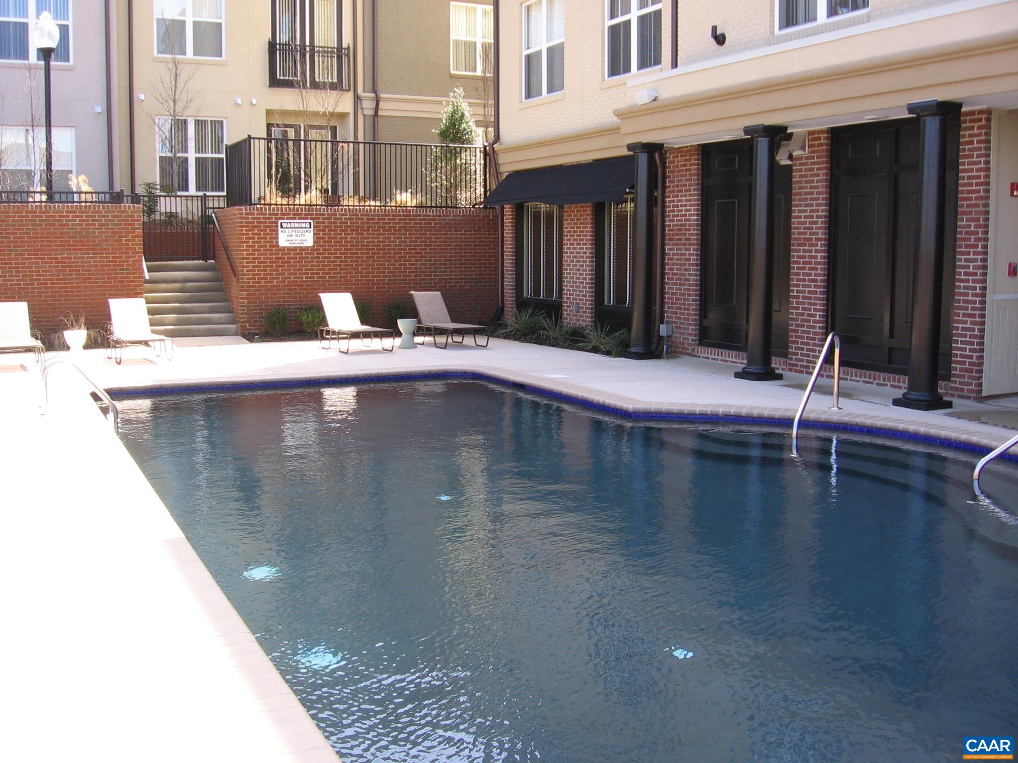 735 WALKER SQ Unit: 2A