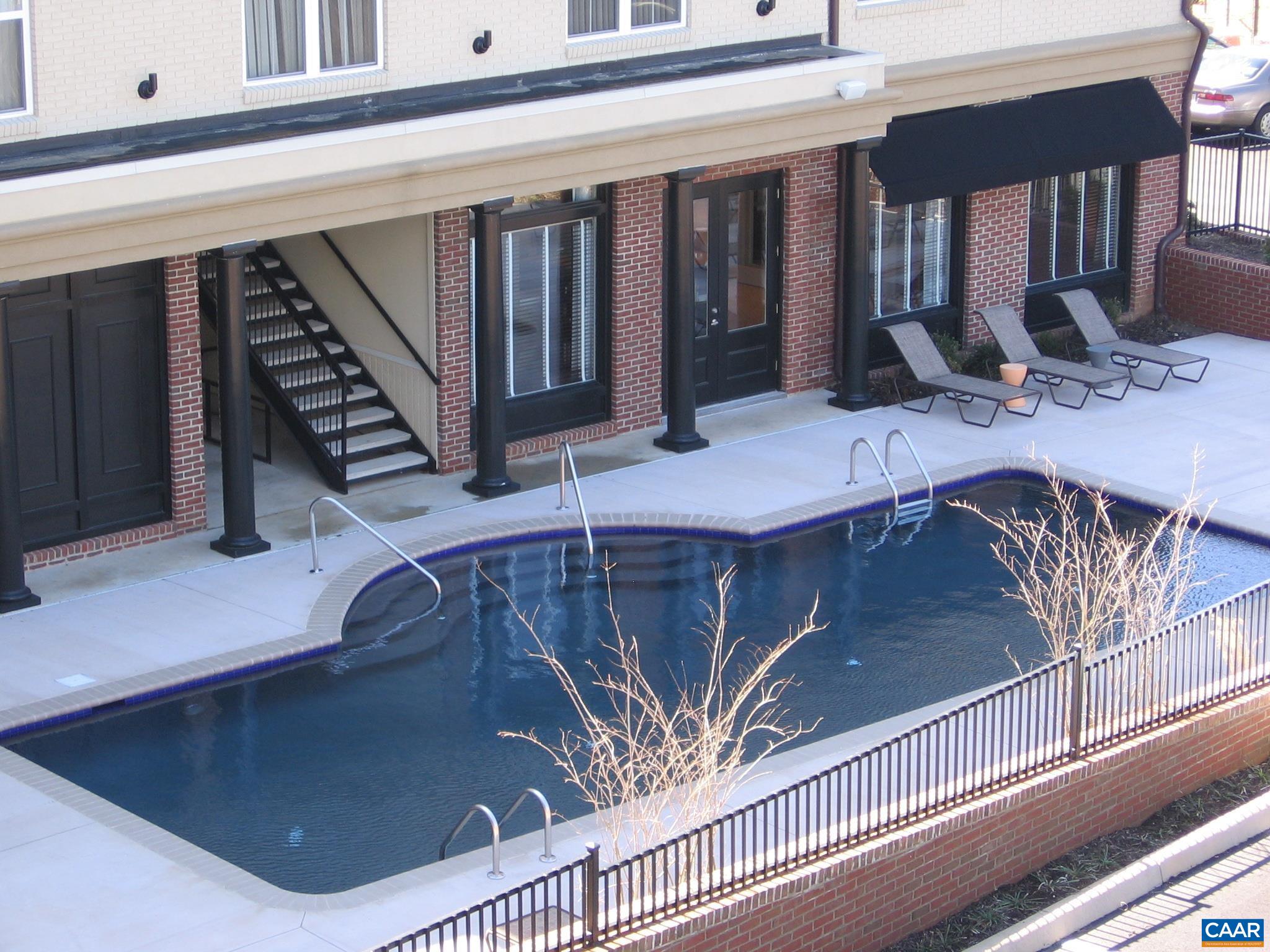 735 WALKER SQ Unit: 2A