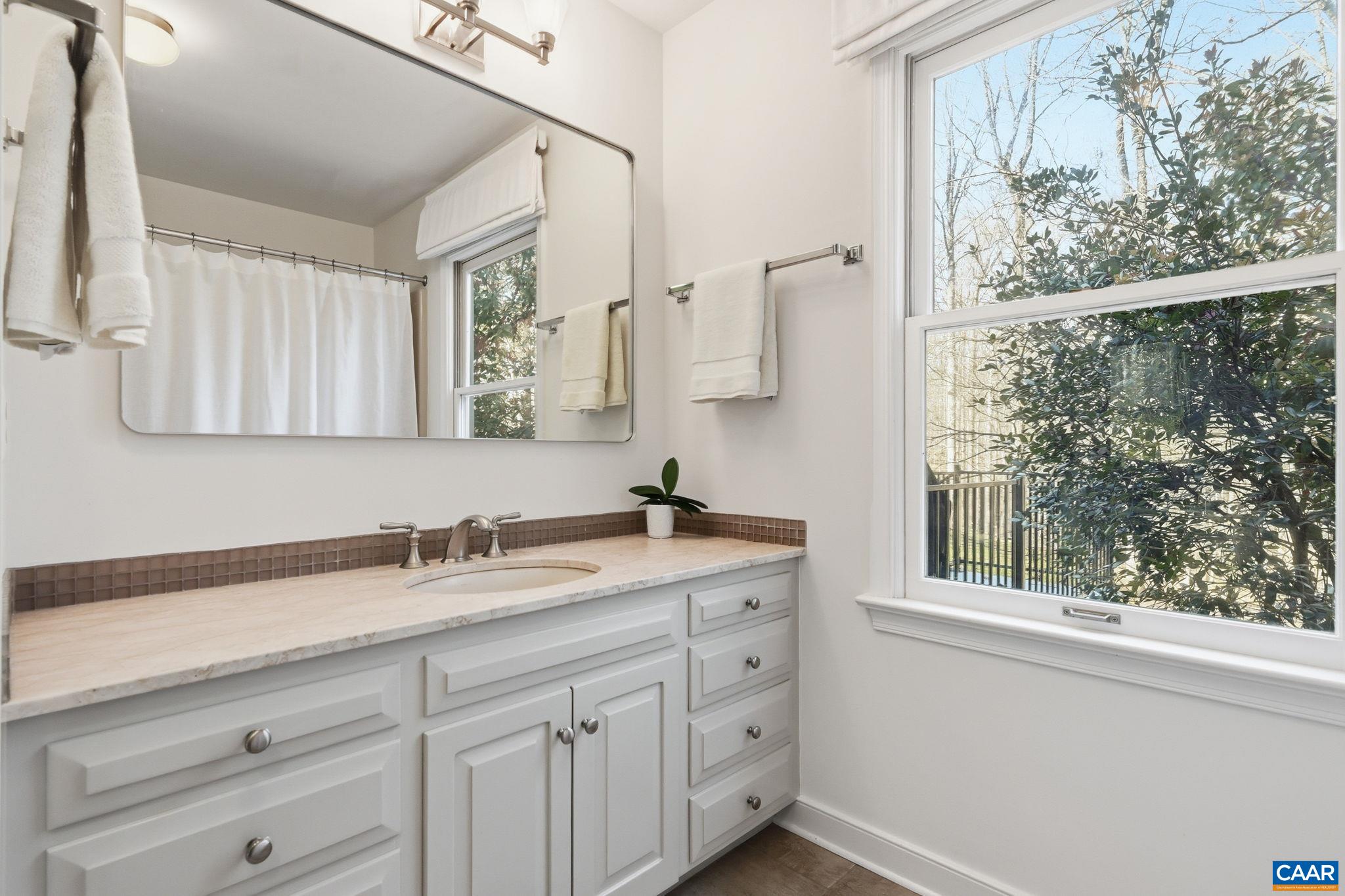 2404 PINE GARTH RUN
