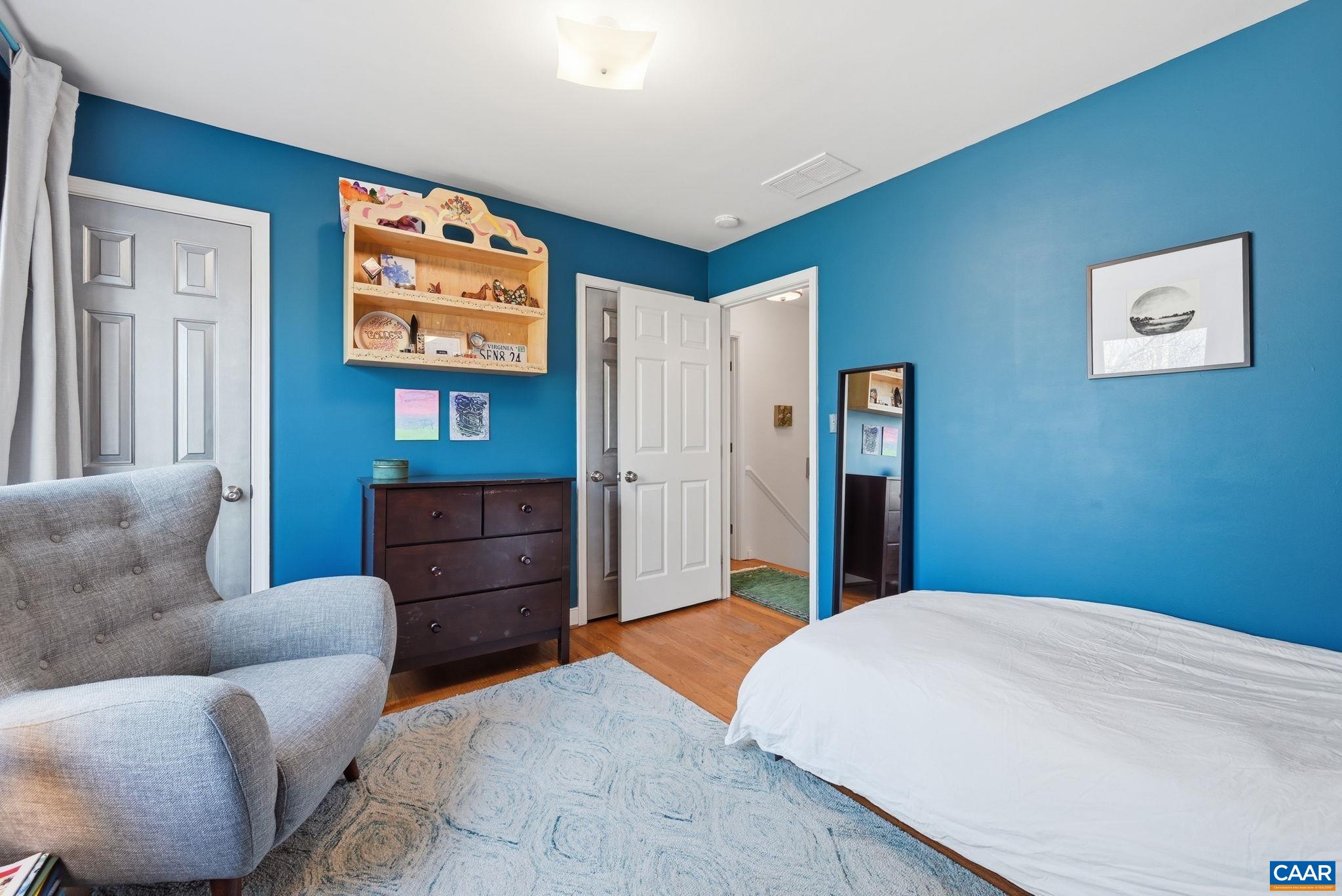 2404 PINE GARTH RUN