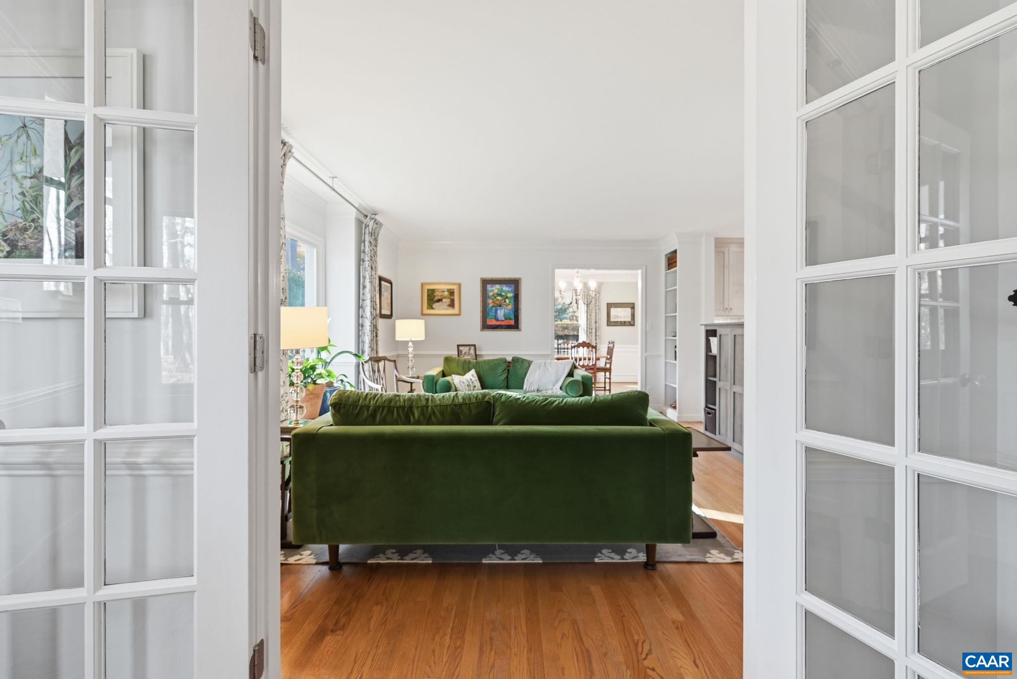 2404 PINE GARTH RUN