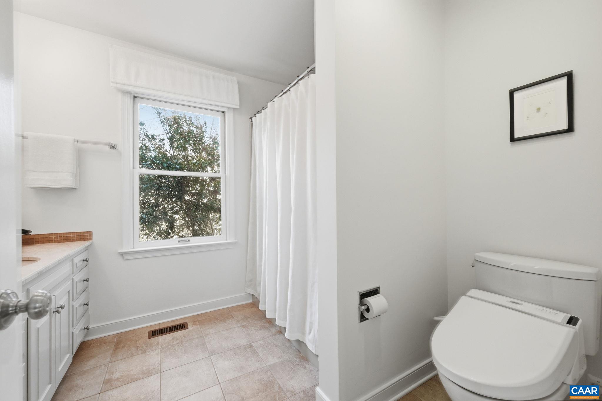 2404 PINE GARTH RUN