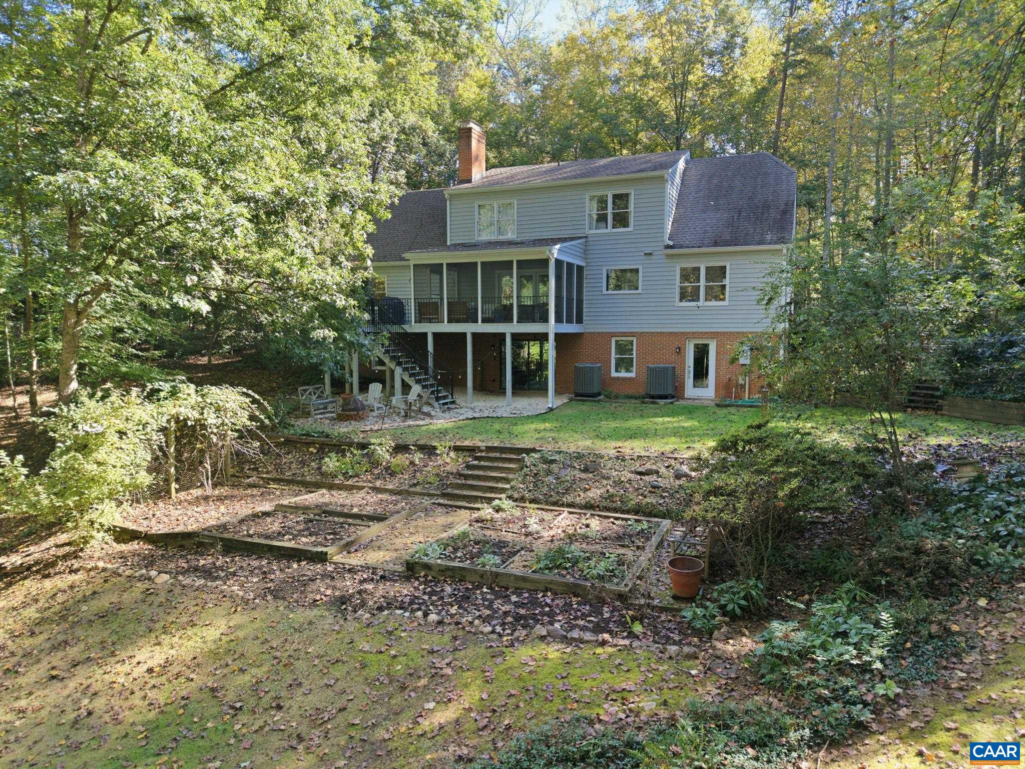 2404 PINE GARTH RUN