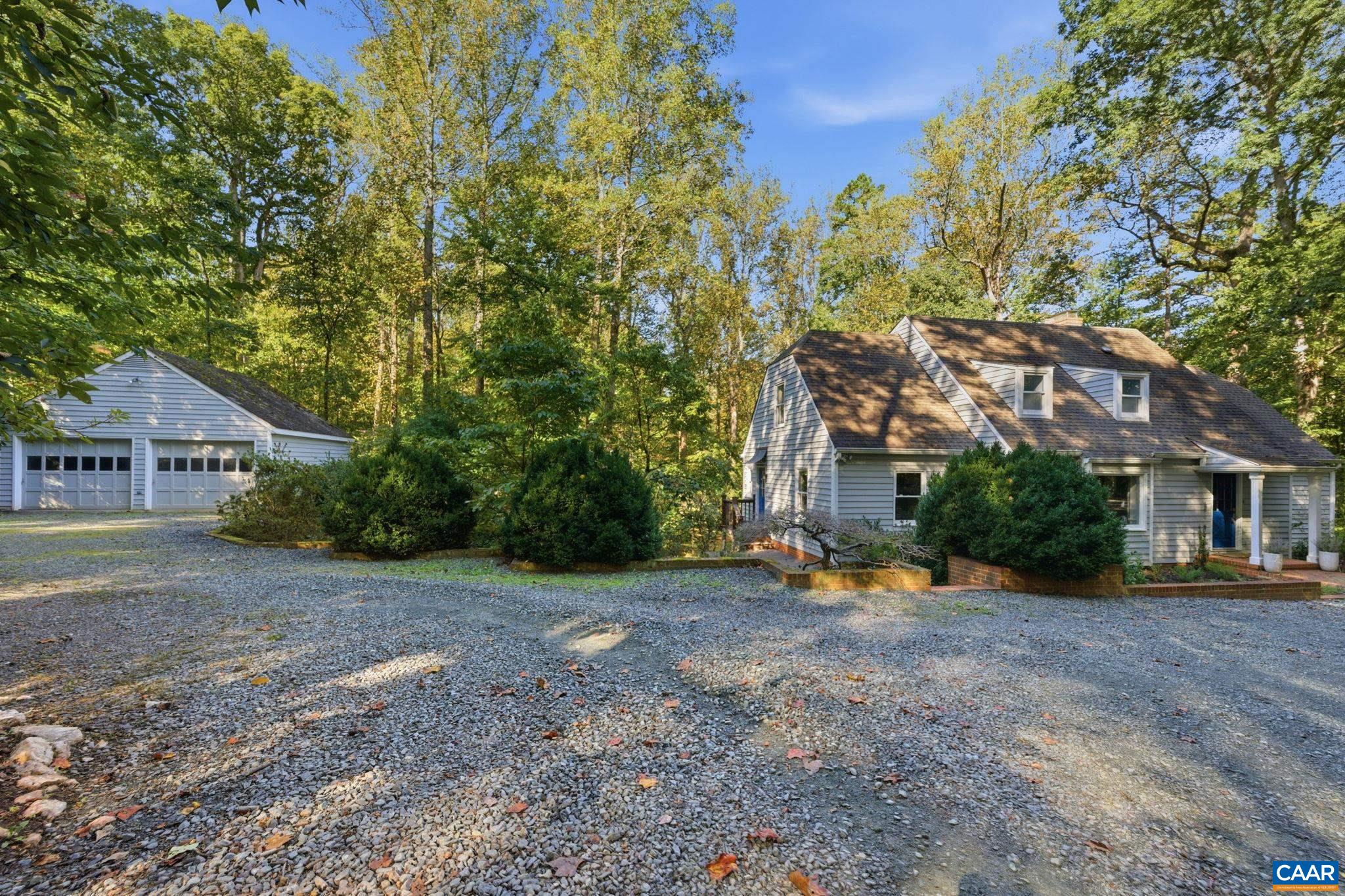 2404 PINE GARTH RUN