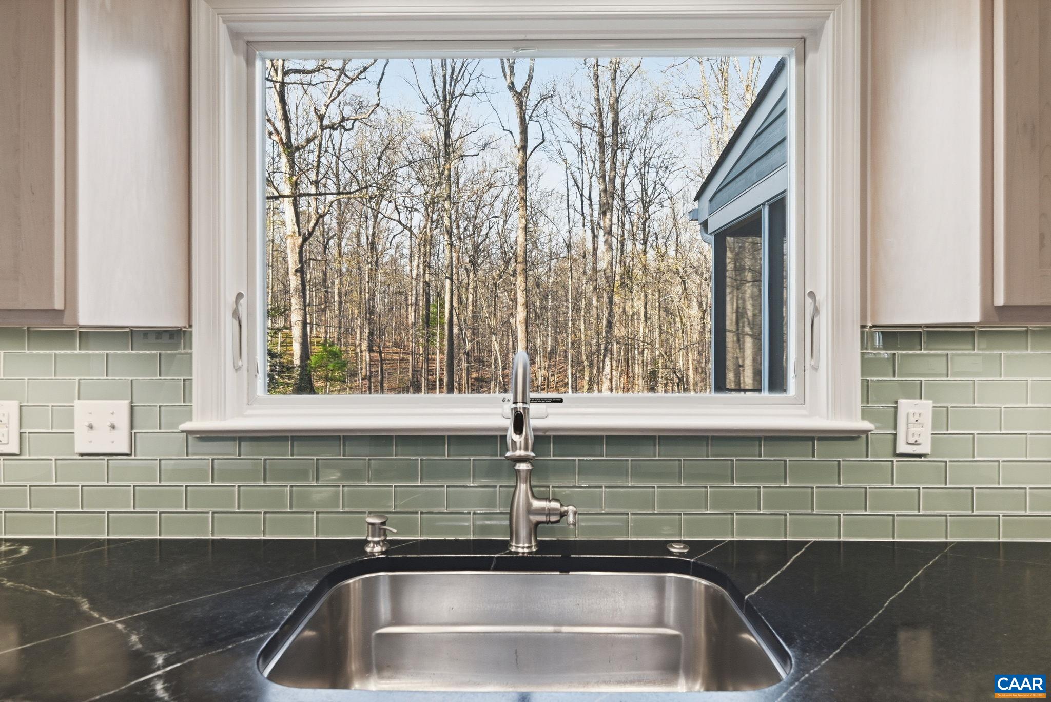 2404 PINE GARTH RUN