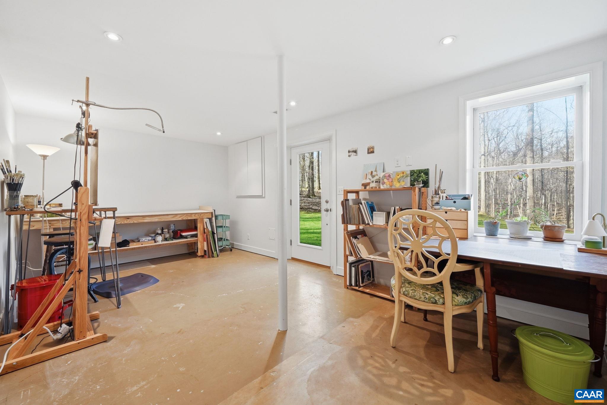 2404 PINE GARTH RUN