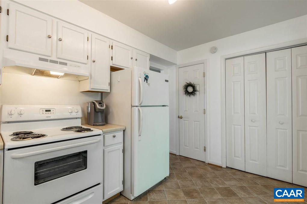 109 HAMMOND ST Unit: B